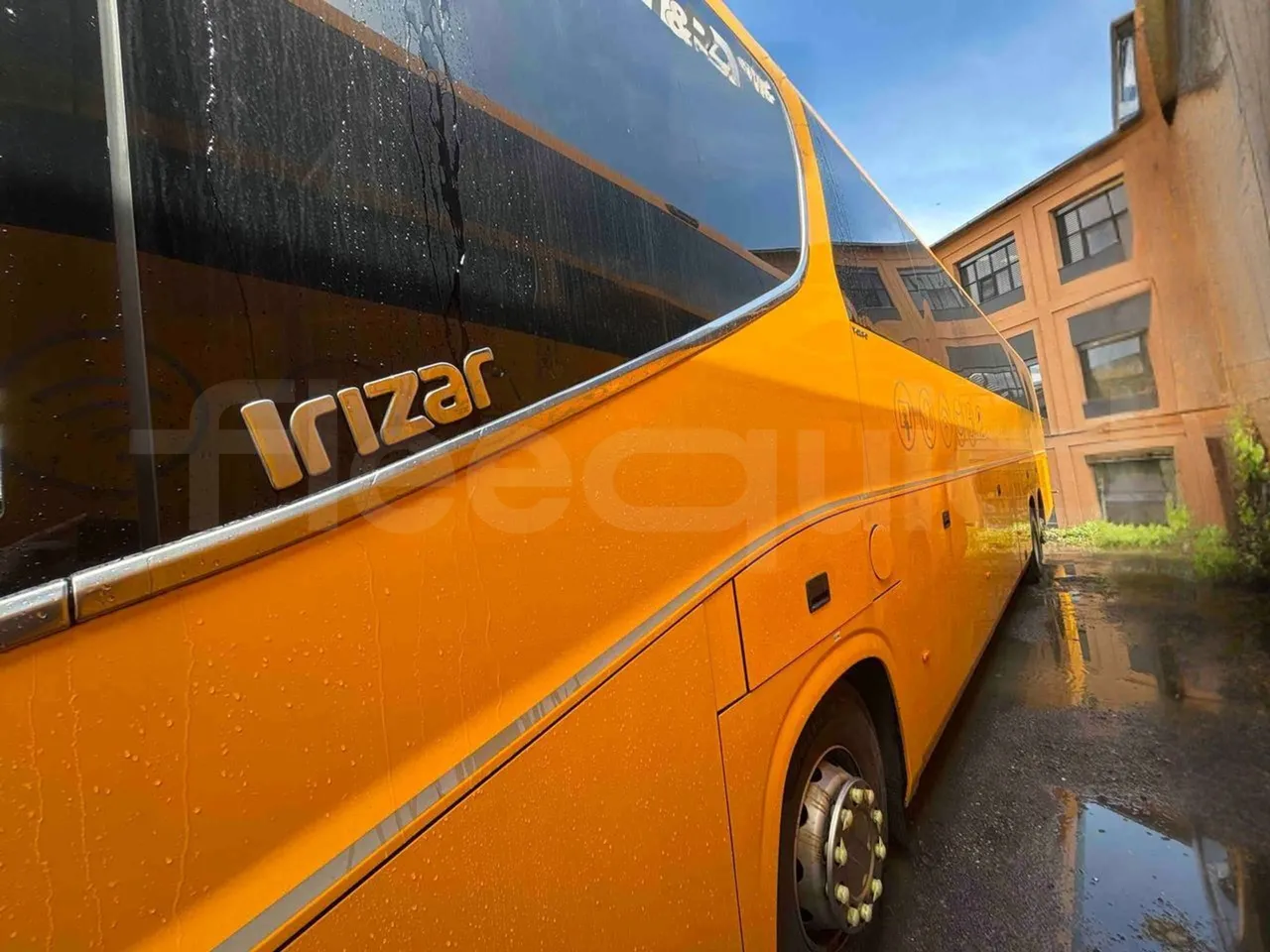 Irizar Volvo - left side photo