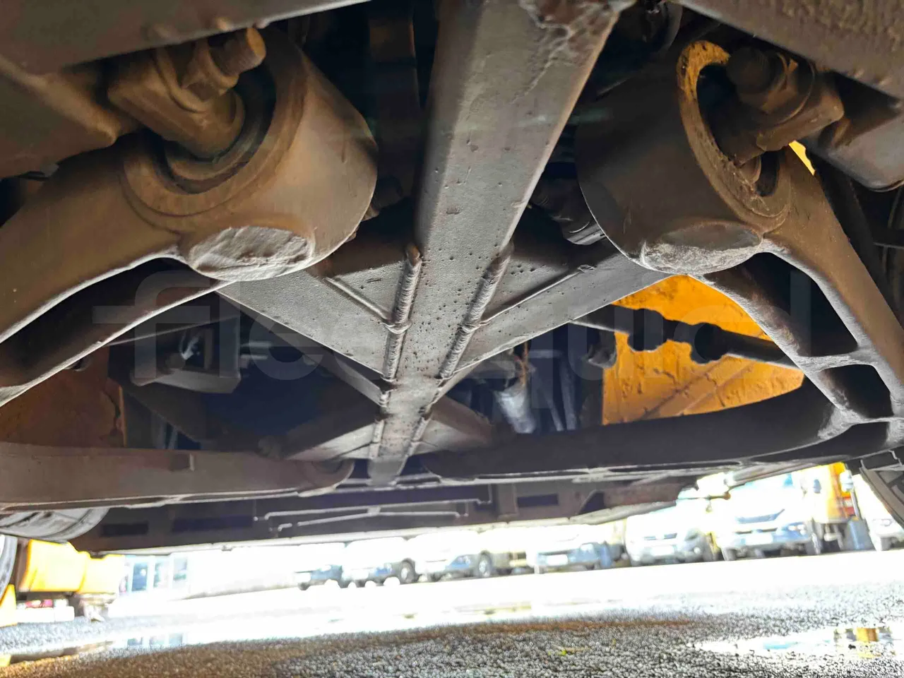 Irizar Volvo - front axle central