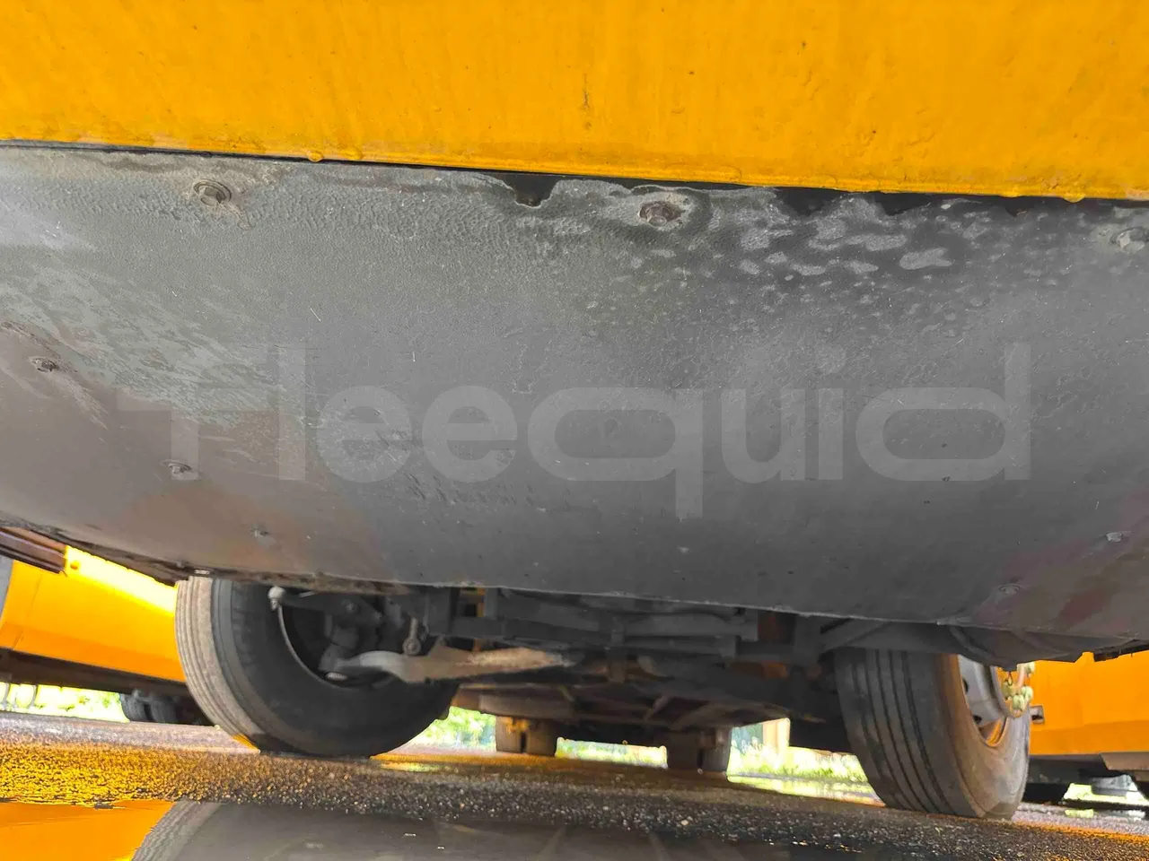Irizar Volvo - front undercarriage from front