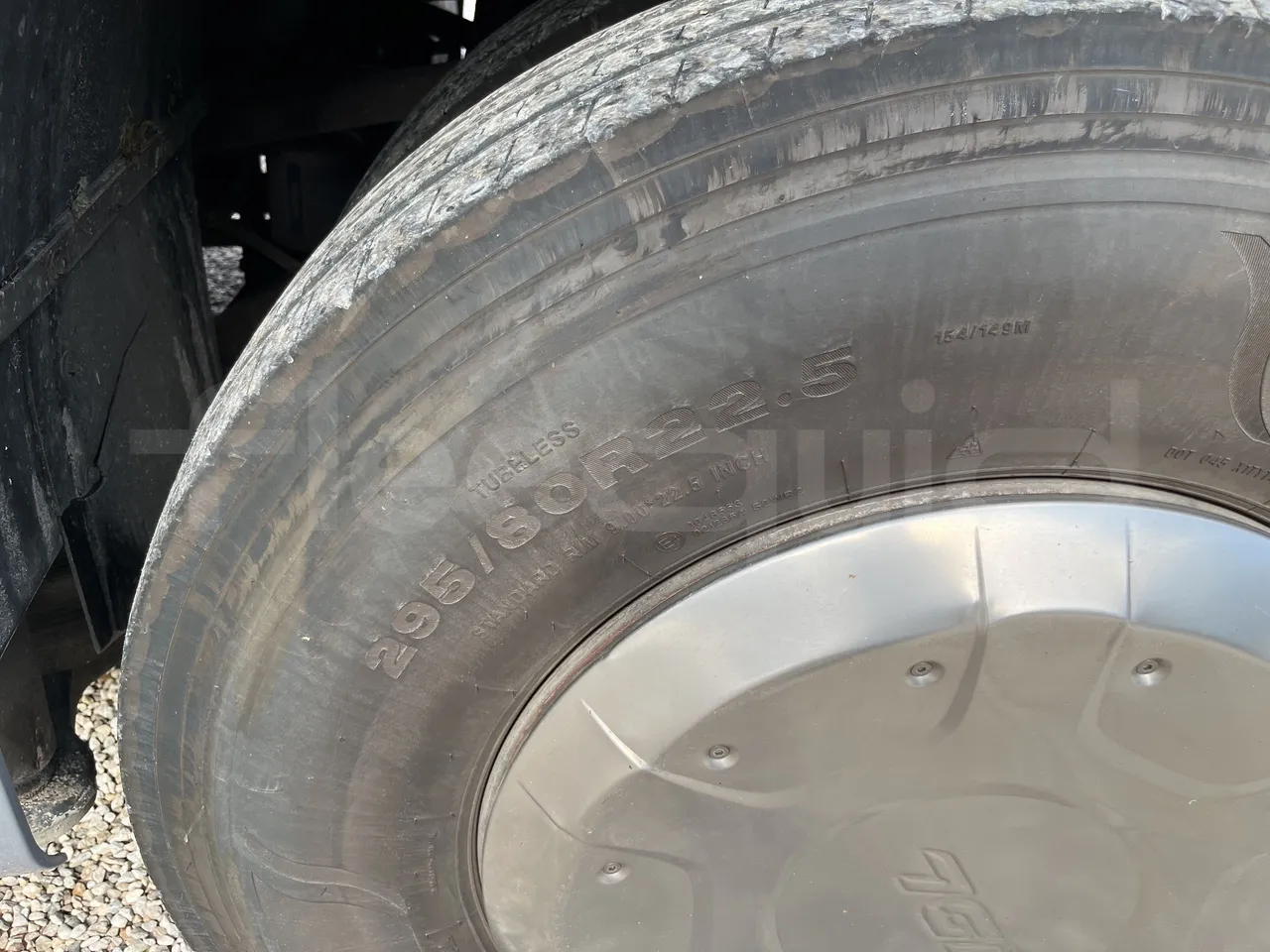 Vdl Futura - Second Axle Left Side: Tyre Size