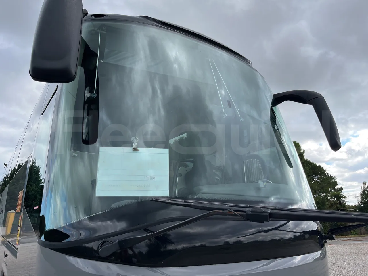 Vdl Futura - Windscreen From Right Side