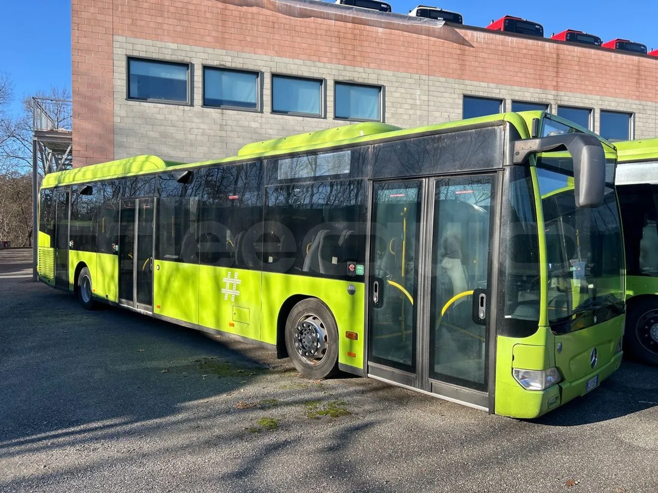 Mercedes-Benz Citaro O 530 LE - Euro5 - 220kW - 13.057mt - 3/4 front right doors