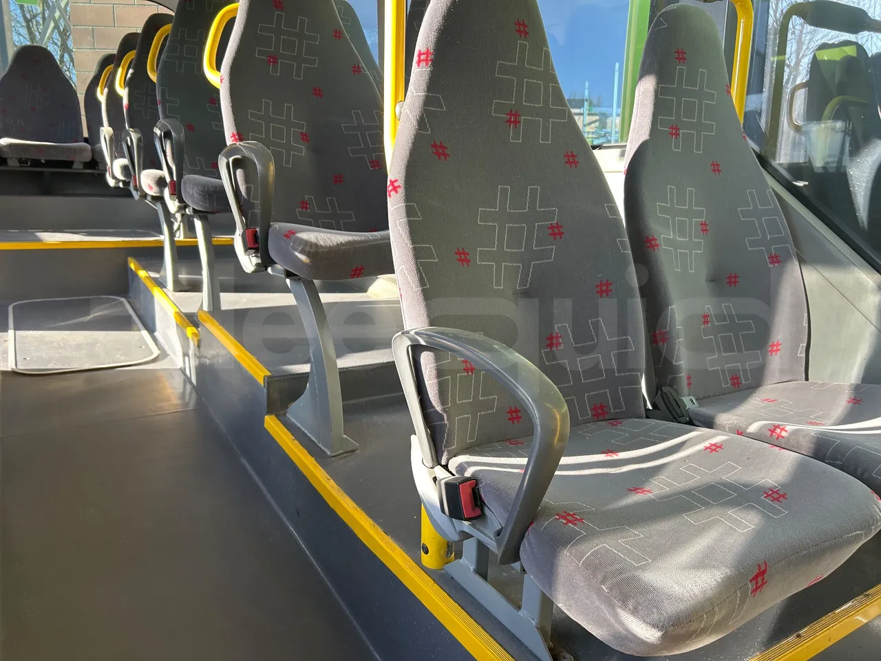 Mercedes-Benz Citaro O 530 LE - Euro5 - 220kW - 13.057mt - armrest detail photo
