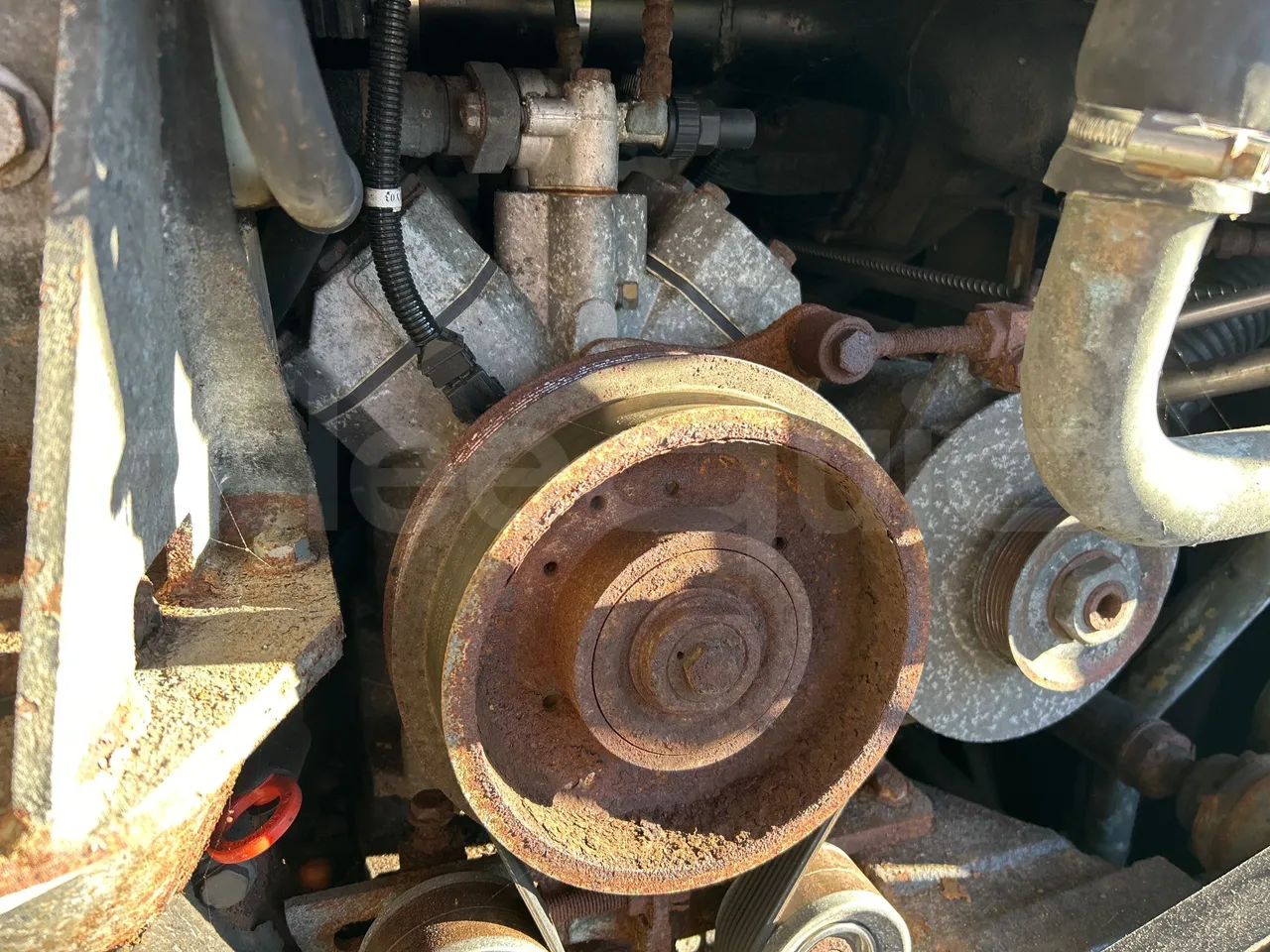 Mercedes-Benz Citaro O 530 LE - Euro5 - 220kW - 13.057mt - air conditioning compressor