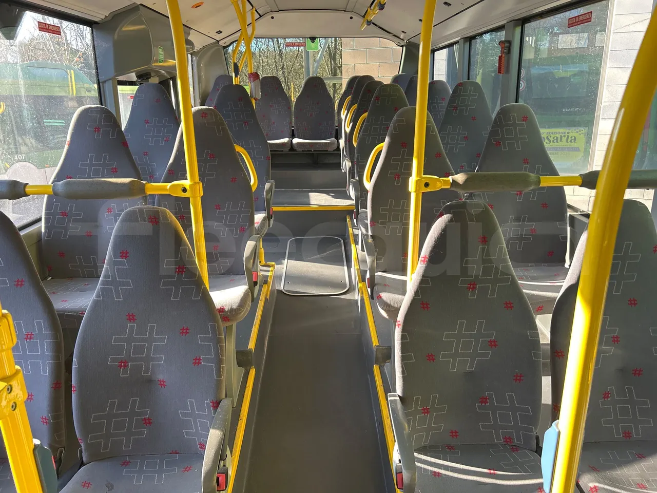 Mercedes-Benz Citaro O 530 LE - Euro5 - 220kW - 13.057mt - reverse view middle aisle