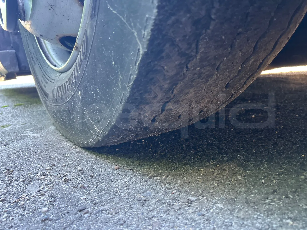 Mercedes-Benz Citaro O 530 LE - Euro5 - 220kW - 13.057mt - tread condition front tires left