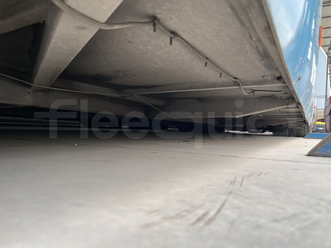 Volvo Urbis B7L/ Euro 3 - 184 Kw - 12 Mt - central undercarriage photo