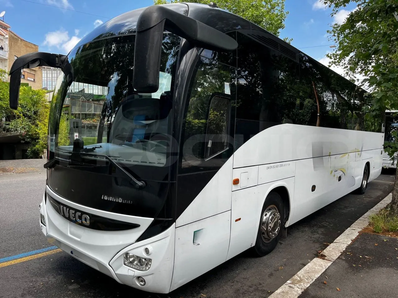 Iveco Magelys - 3/4 front left