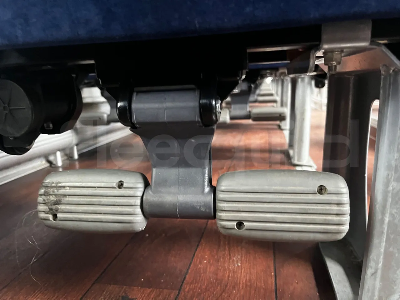 Iveco Magelys - footrest detail photo