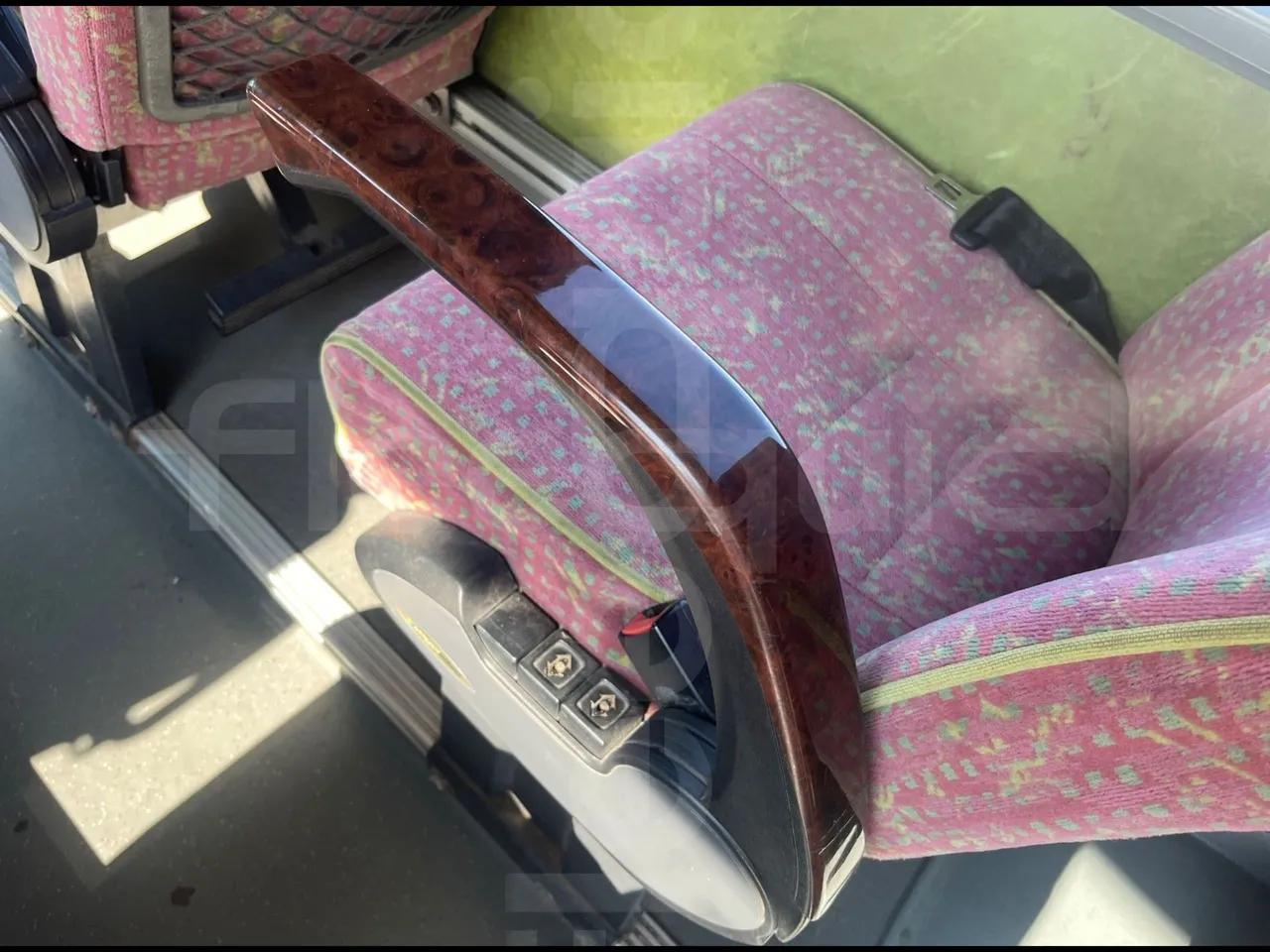 Mercedes-Benz Sprinter 416CD - EUR3 - 115kW - 6.995 - toilette accessories photo