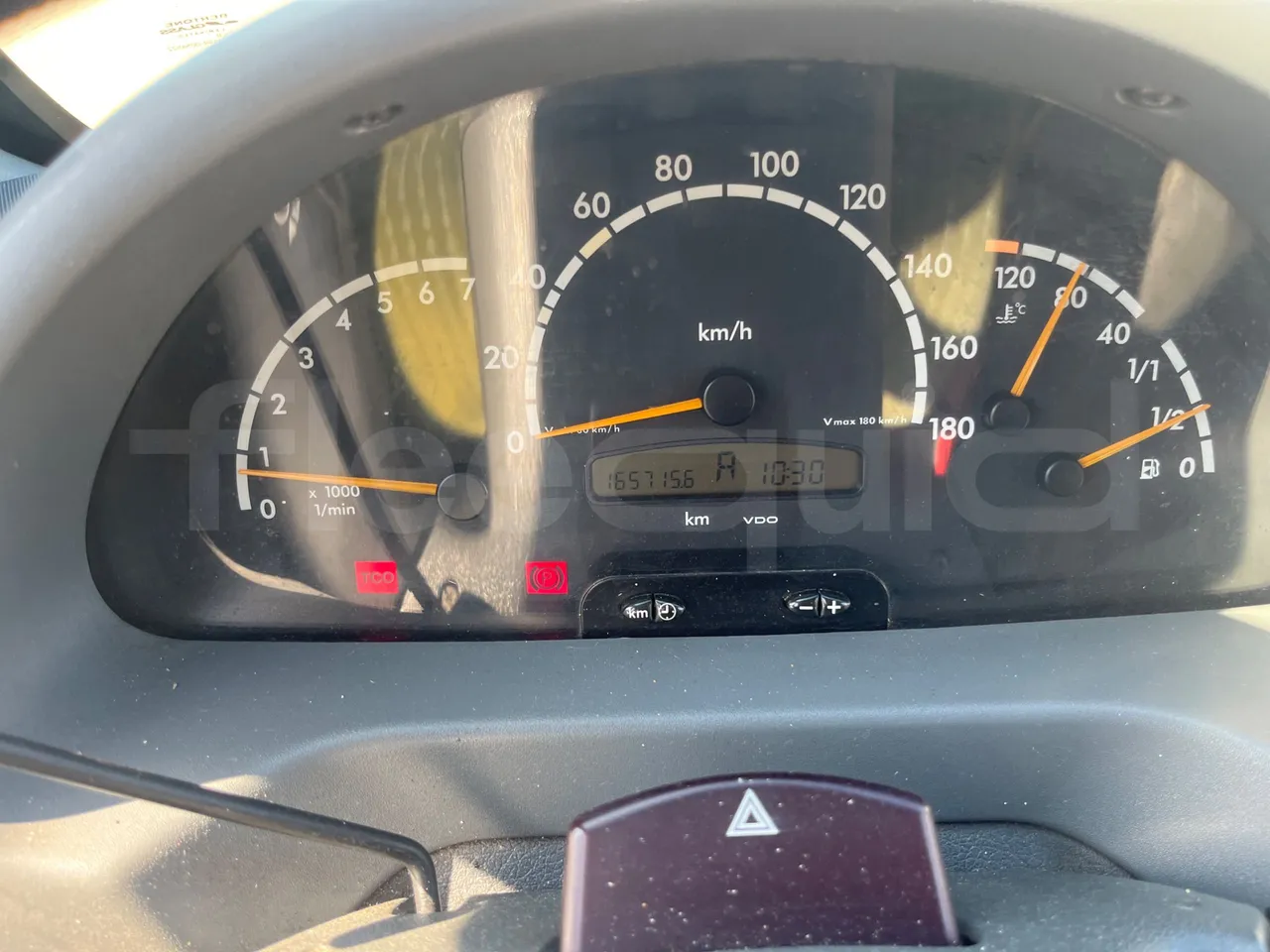 Mercedes-Benz Sprinter 416CD - EUR3 - 115kW - 6.995 - dashboard lights on