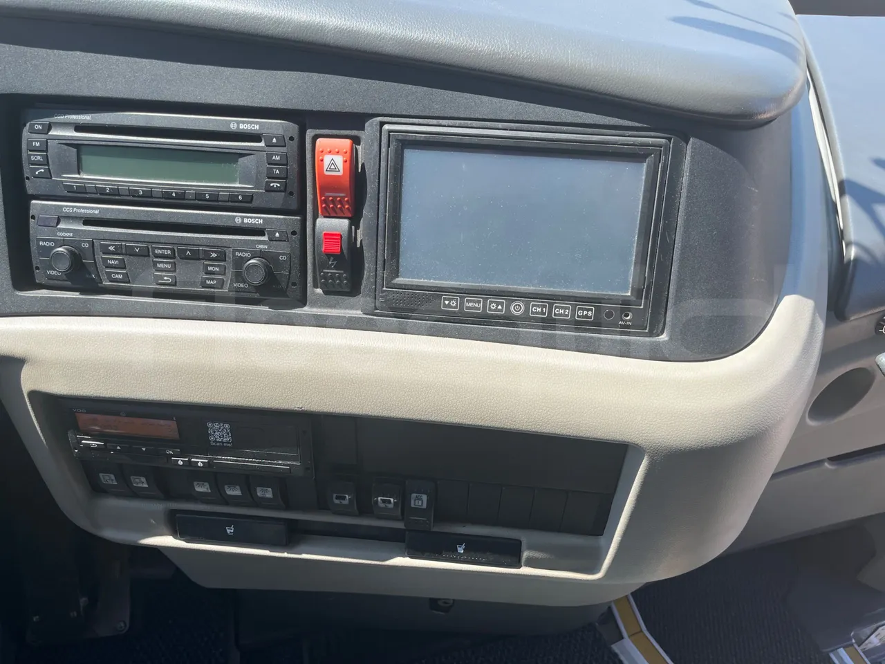 Vdl Futura FH D2 - EUR6/320KW/12.87 MT - onboard devices 1