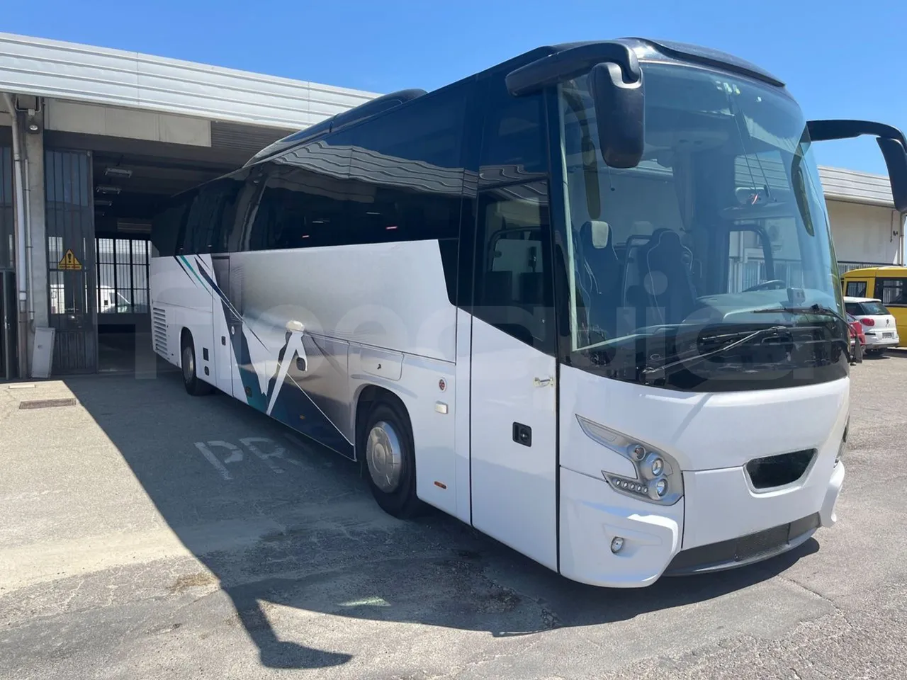 Vdl Futura FH D2 - EUR6/320KW/12.87 MT - Base cover photo