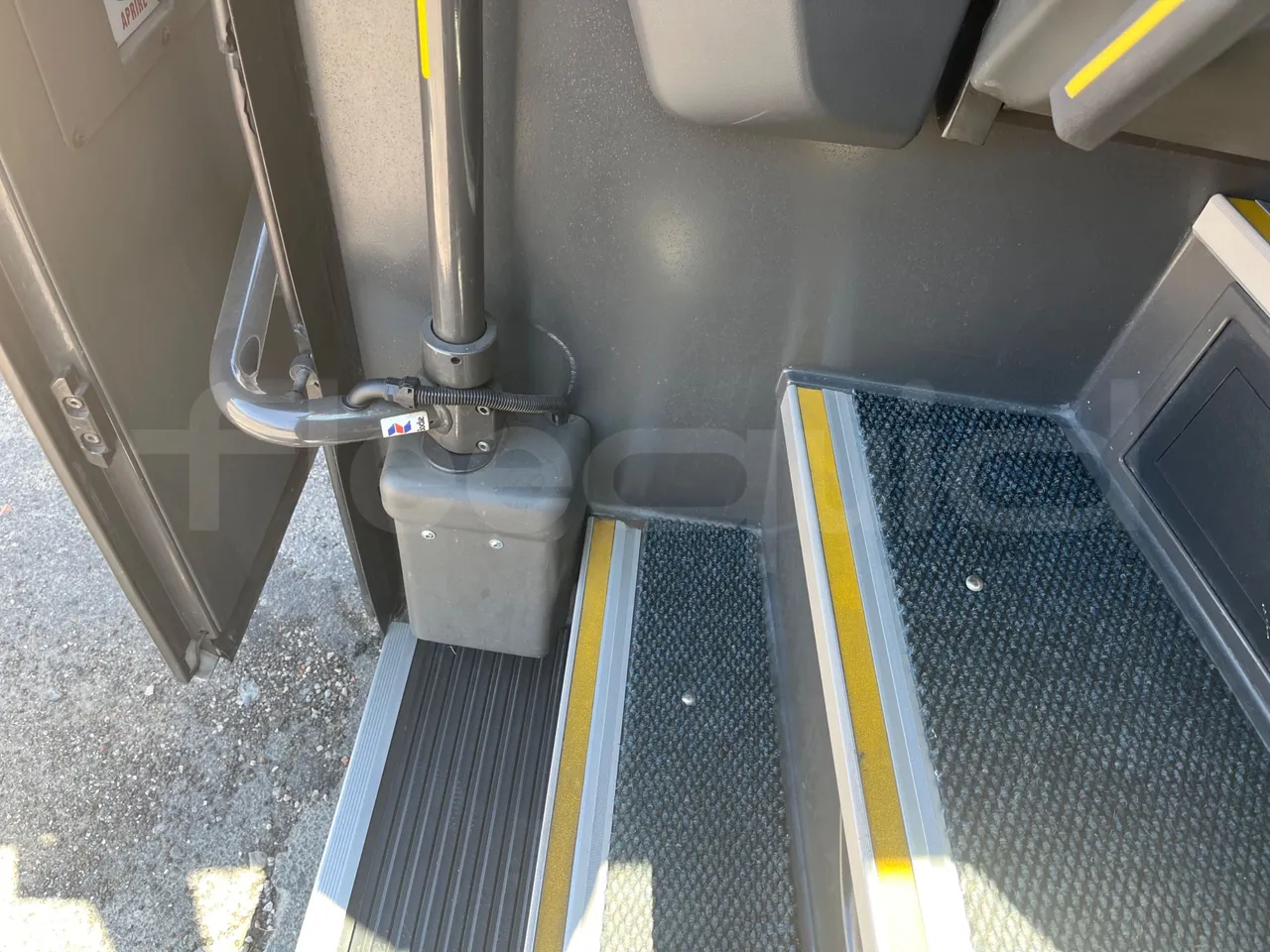 Vdl Futura FH D2 - EUR6/320KW/12.87 MT - door mechanism photo