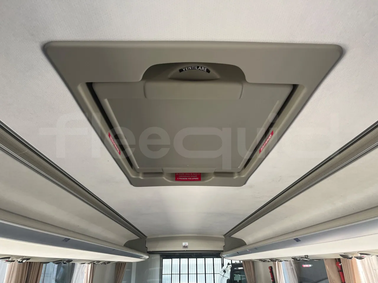Vdl Futura FH D2 - EUR6/320KW/12.87 MT - roof hatch 2