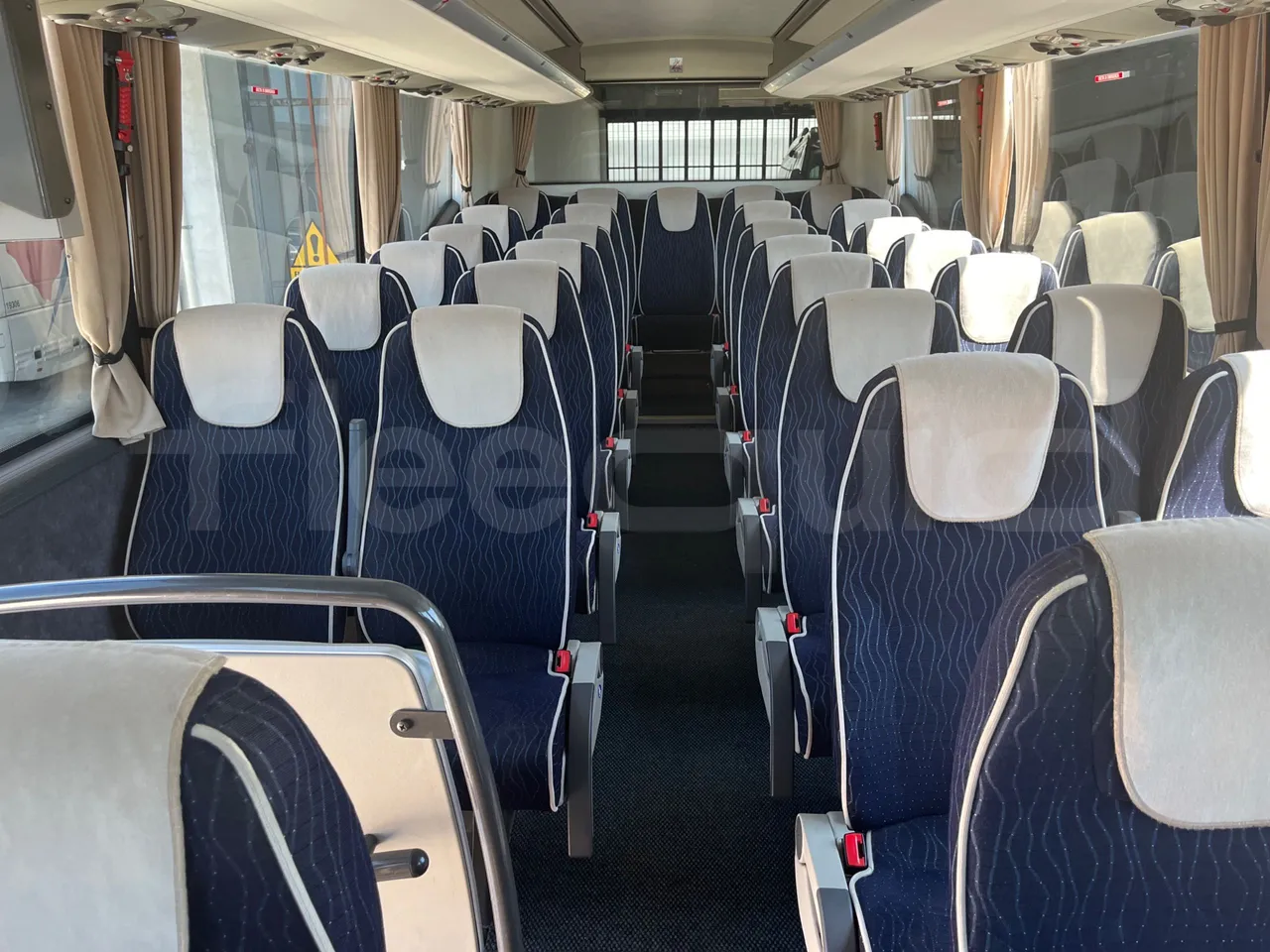 Vdl Futura FH D2 - EUR6/320KW/12.87 MT - reverse view middle aisle