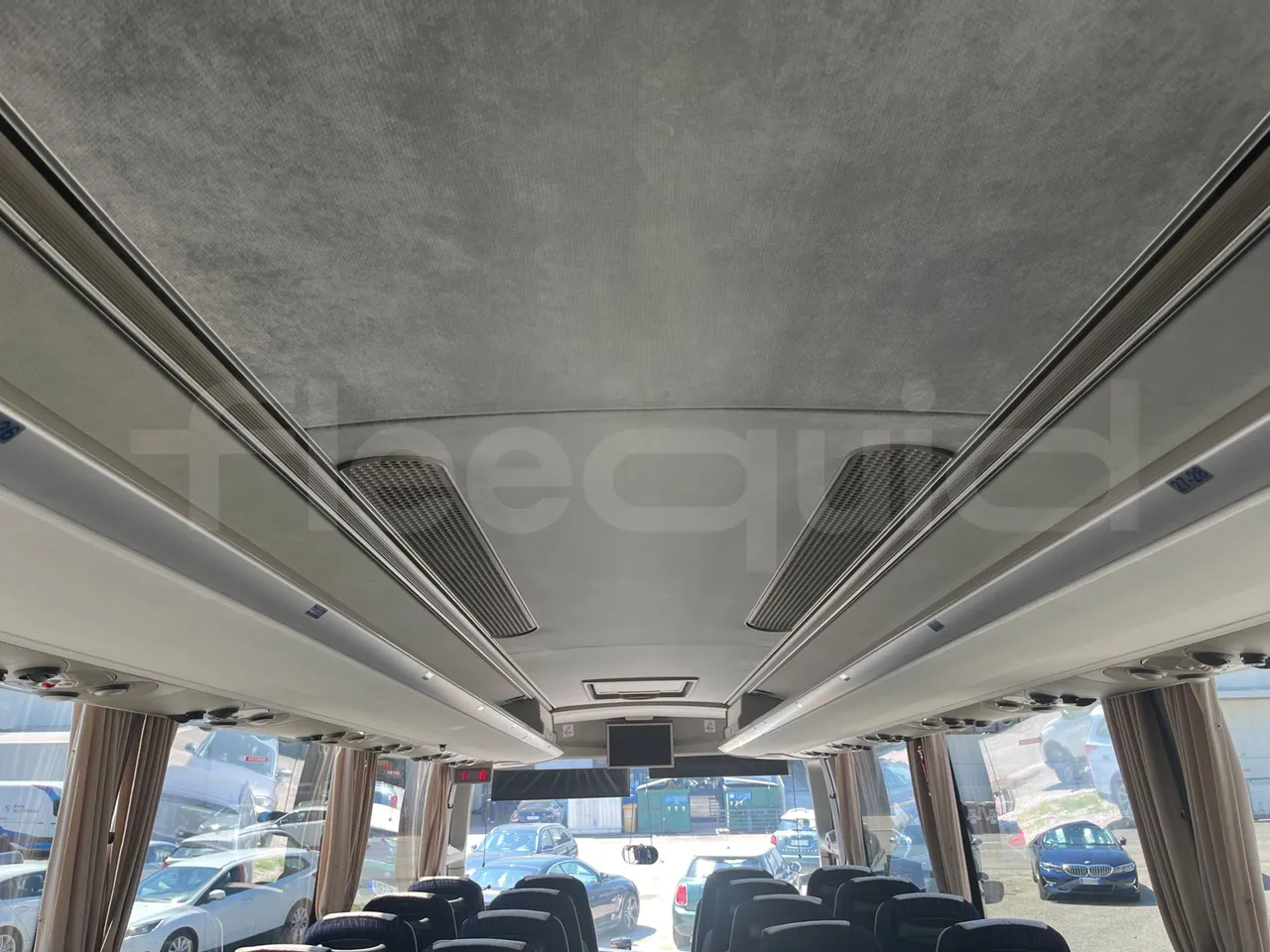 Vdl Futura FH D2 - EUR6/320KW/12.87 MT - overhead compartments photo