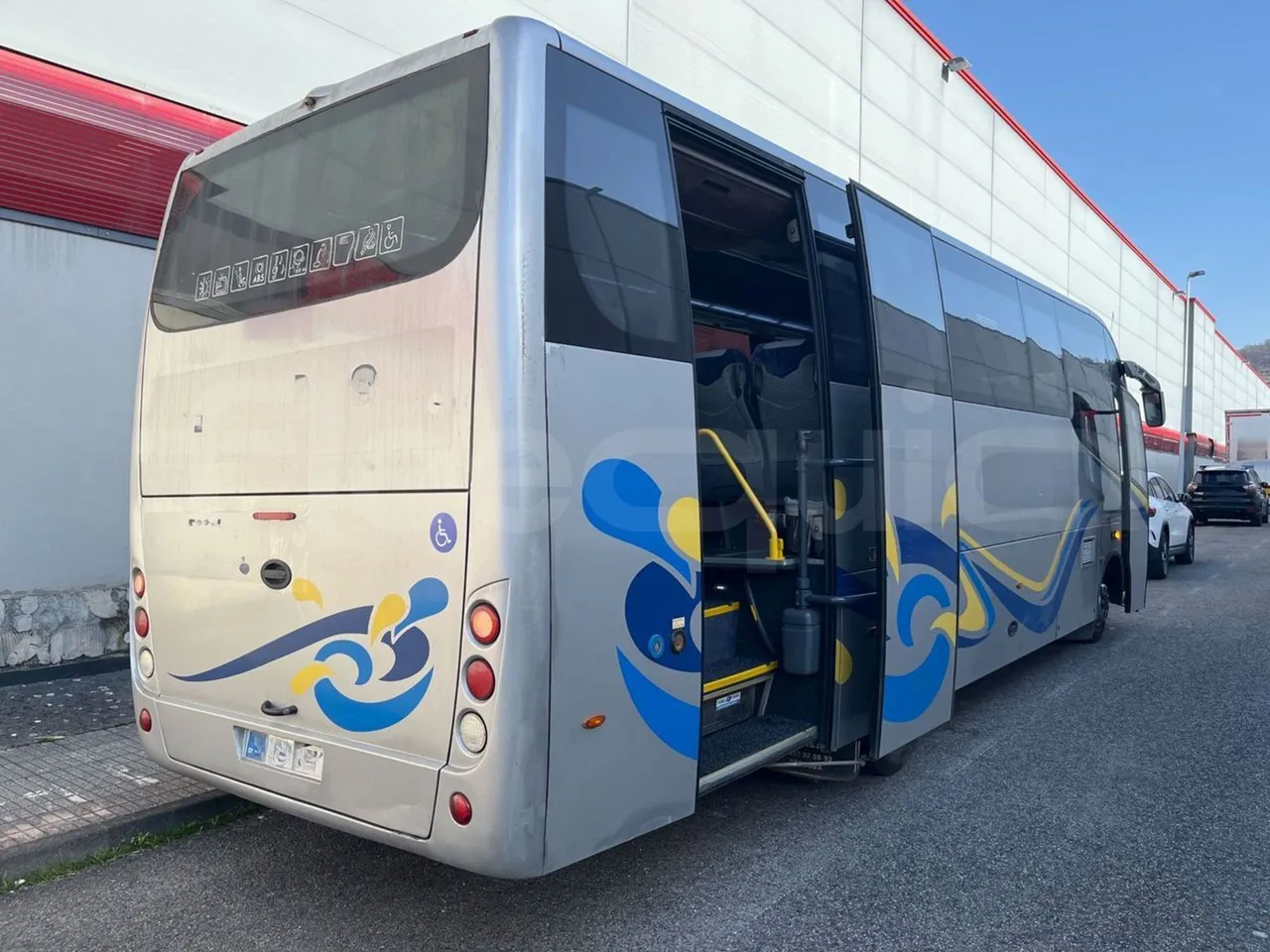 Man Andecar VII.1 12250 FOCL - Euro 5 - 184 kW - 9,470 mt - 3/4 right rear doors open