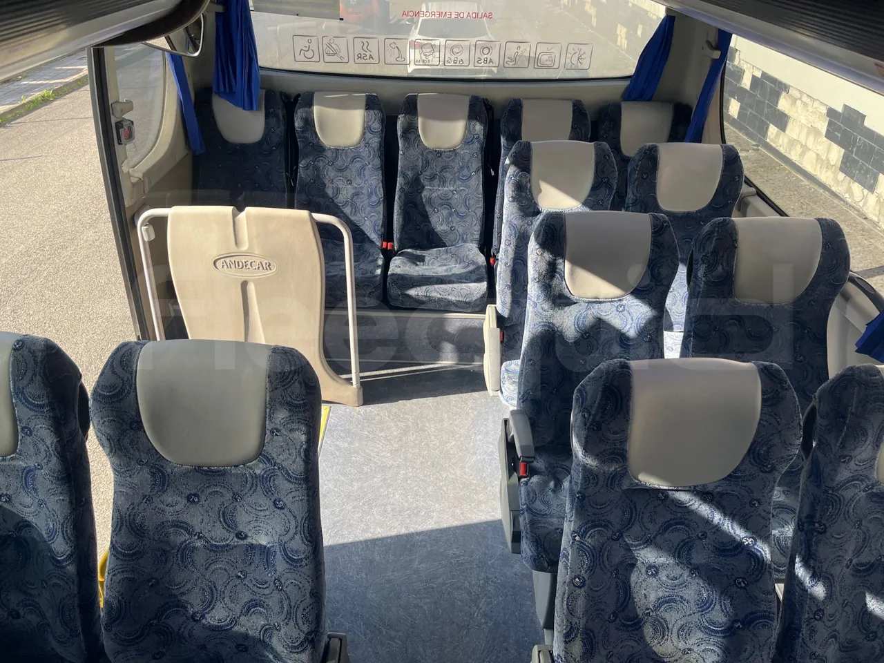 Man Andecar VII.1 12250 FOCL - Euro 5 - 184 kW - 9,470 mt - reverse view middle aisle