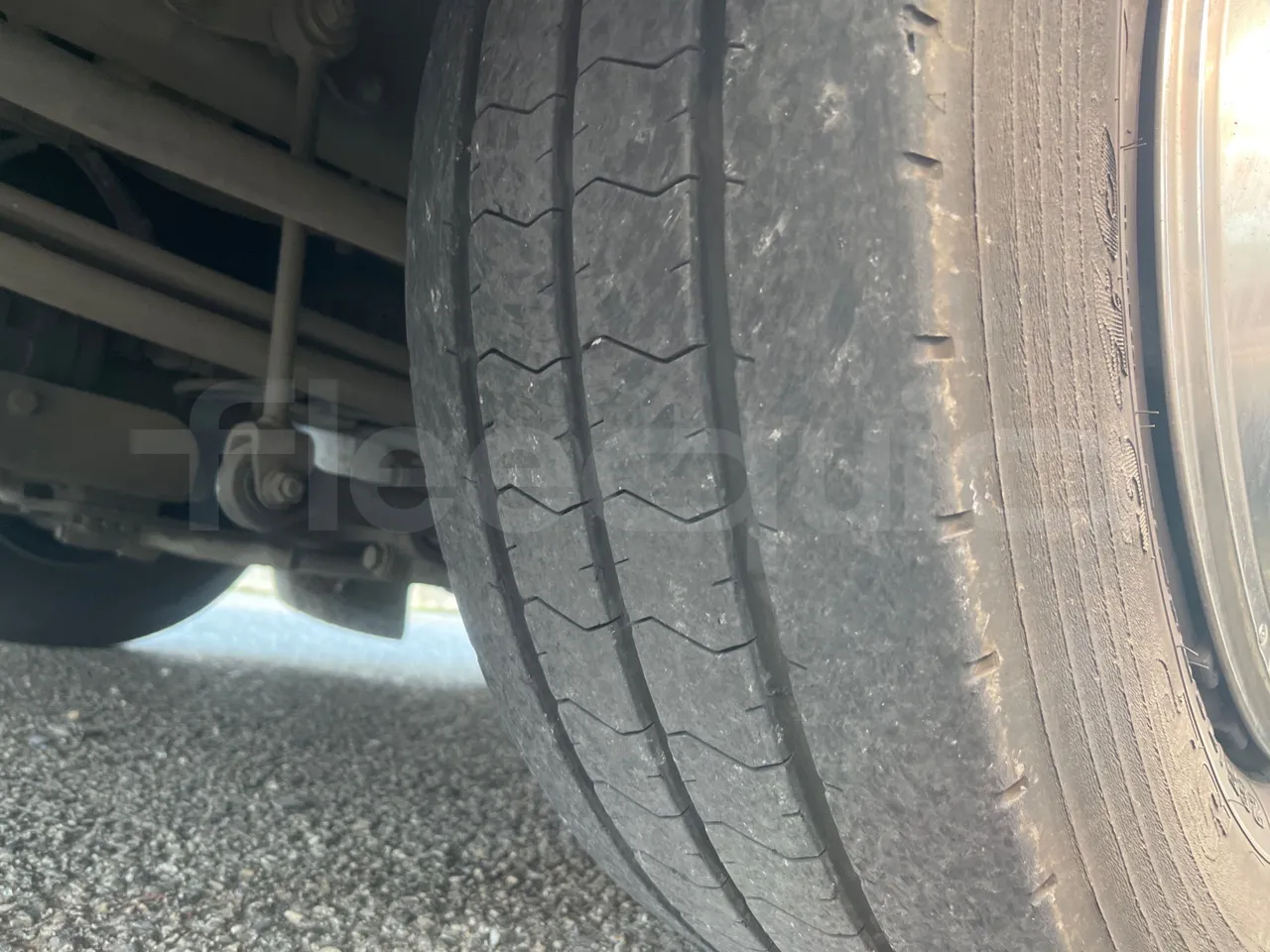 Man Andecar VII.1 12250 FOCL - Euro 5 - 184 kW - 9,470 mt - tread condition front tires right