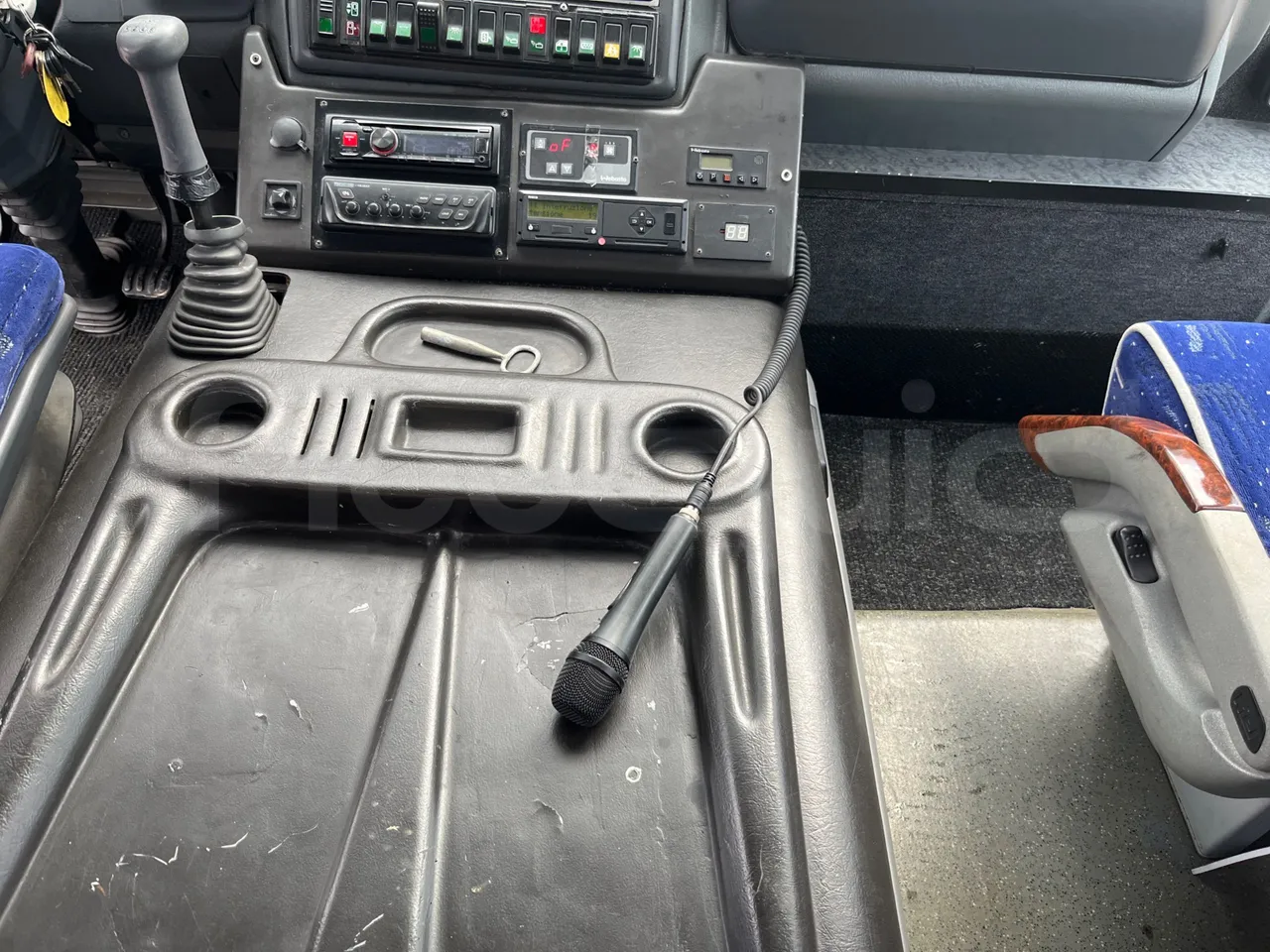 Iveco Mago2 A1AF11B - Euro3 - 154kW - 8.850mt - hostes microphone accessories photo