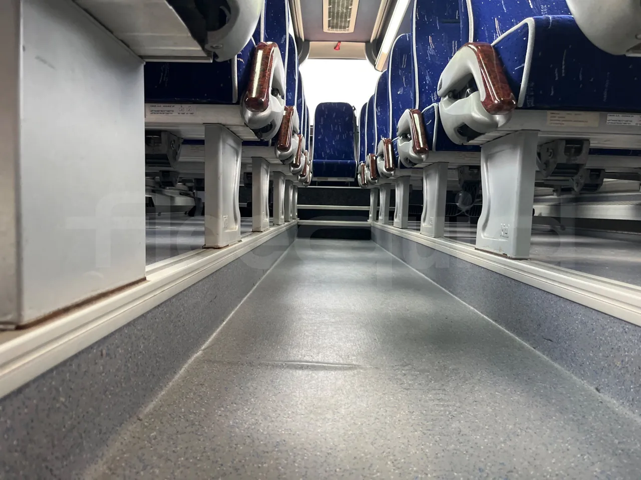 Iveco Mago2 A1AF11B - Euro3 - 154kW - 8.850mt - seat brackets photo