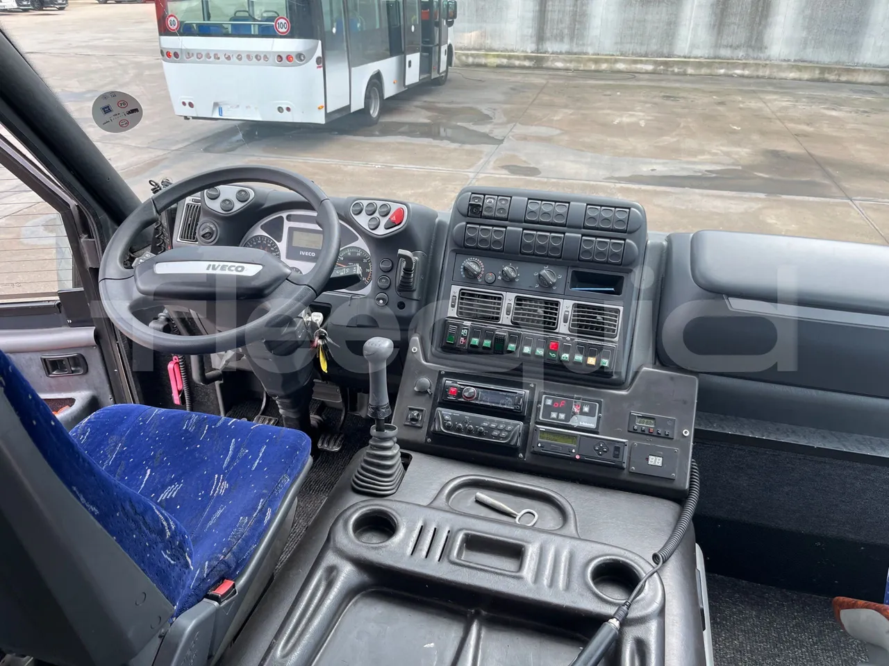 Iveco Mago2 A1AF11B - Euro3 - 154kW - 8.850mt - buttons panels on