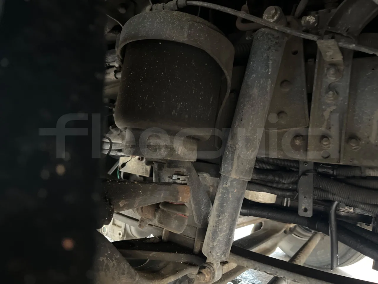 Iveco Mago2 A1AF11B - Euro3 - 154kW - 8.850mt - front shock absorbers left