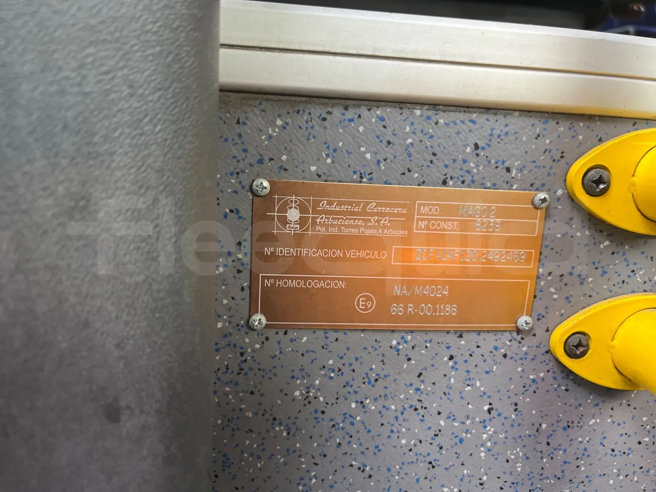 Iveco Mago2 A1AF11B - Euro3 - 154kW - 8.850mt - vehicle plate photo