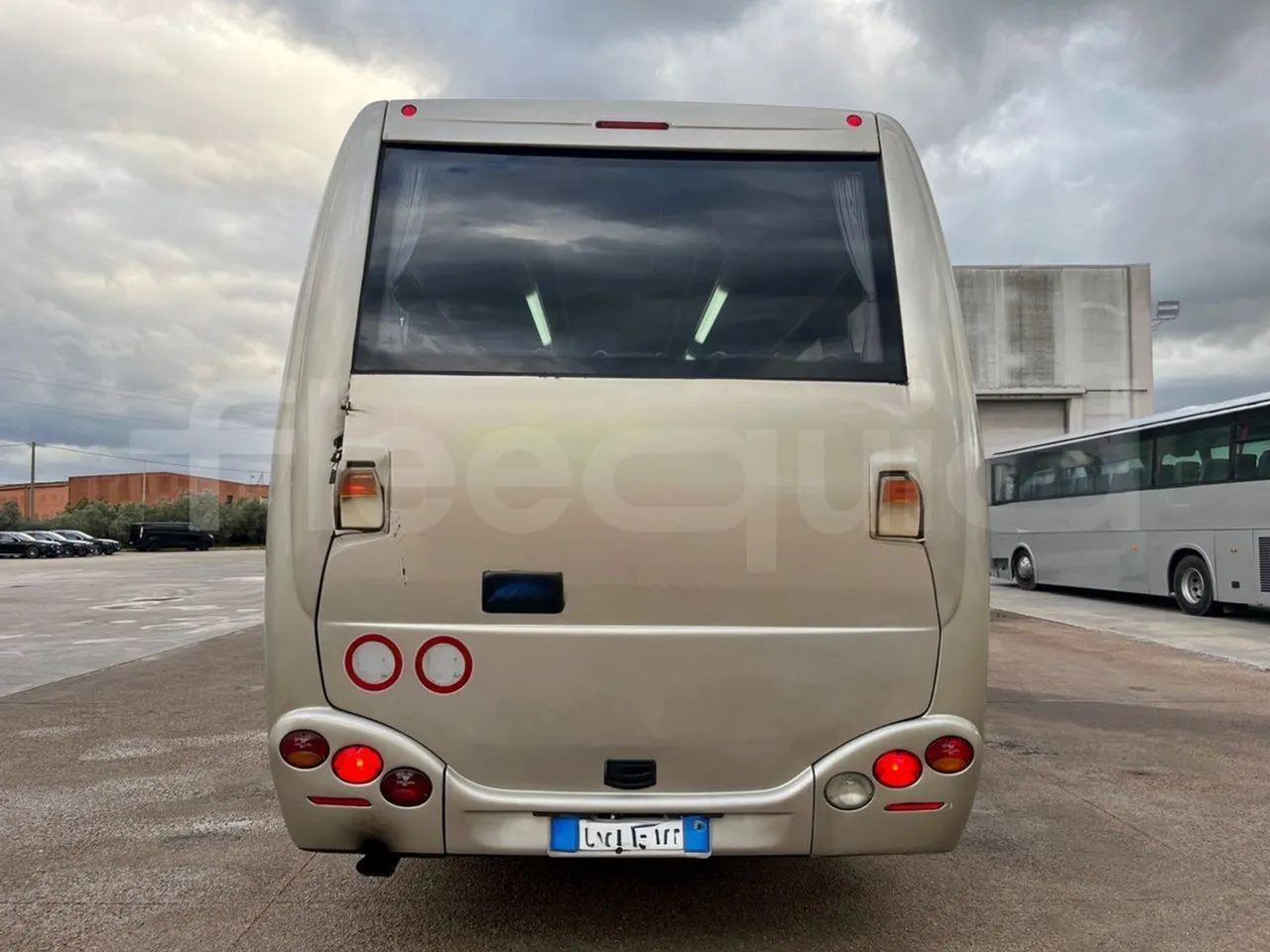 Iveco Mago2 A1AF11B - Euro3 - 154kW - 8.850mt - rear hatch closed