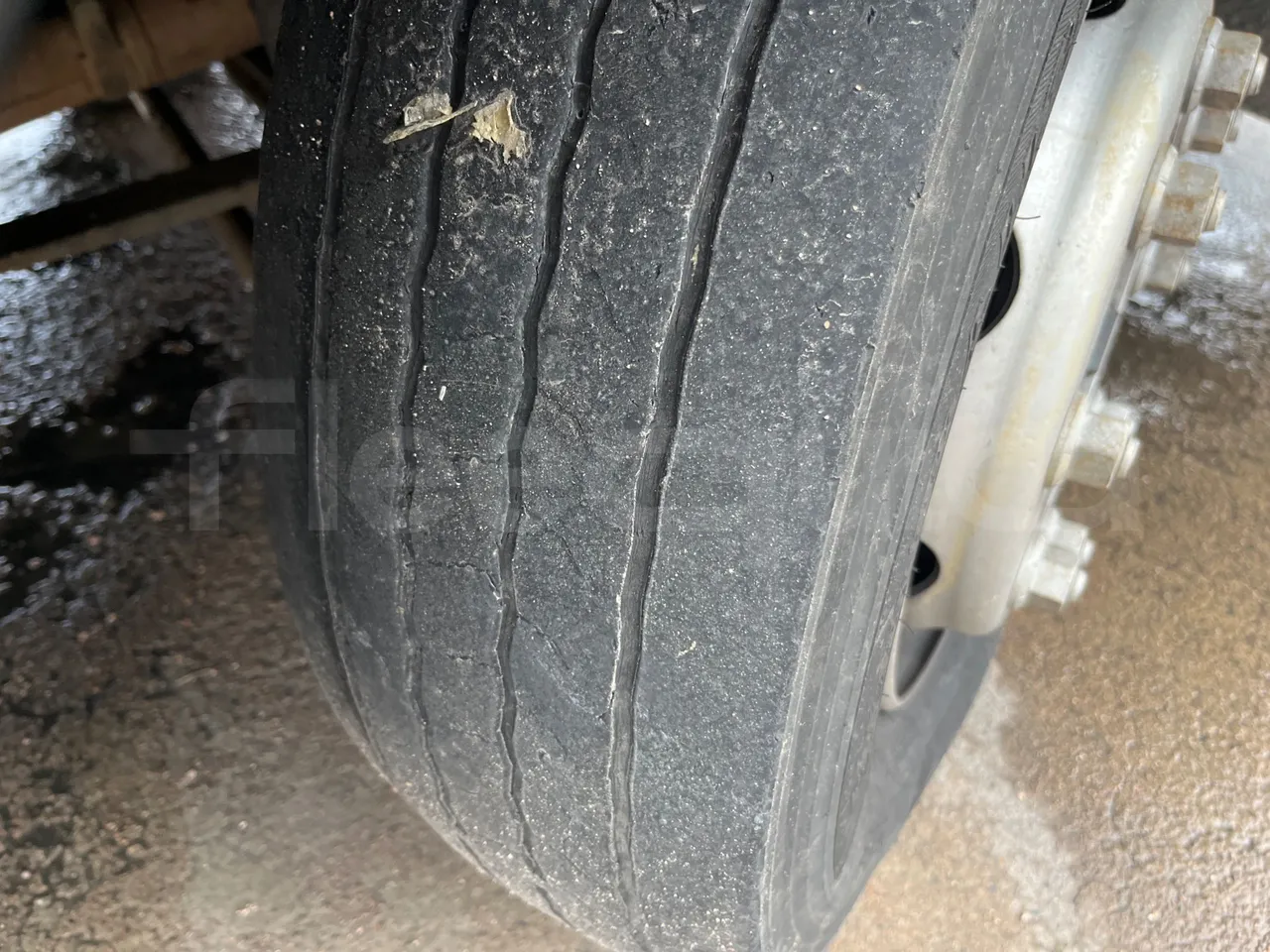 Iveco Mago2 A1AF11B - Euro3 - 154kW - 8.850mt - rear left tire photo