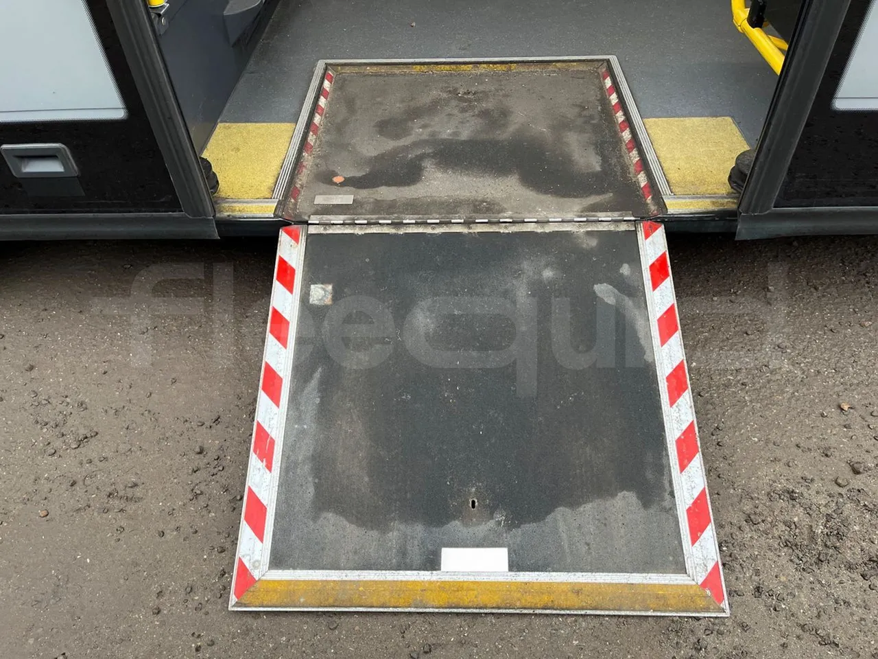 Vdl Citea LLE-120/255 405E1 - Euro6 - 182kW - 11.980mt - platform open photo