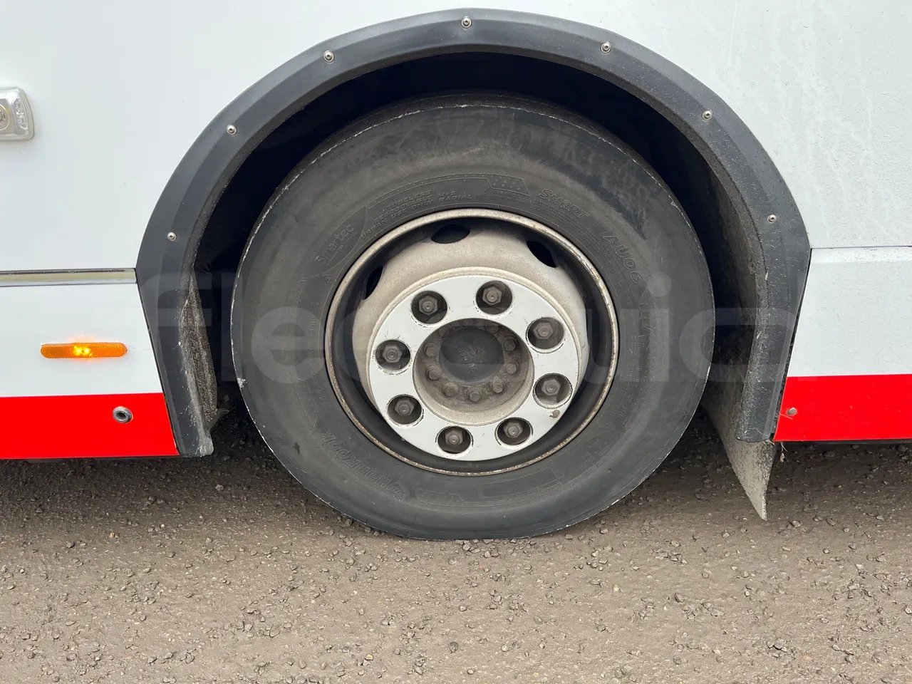 Vdl Citea LLE-120/255 405E1 - Euro6 - 182kW - 11.980mt - rear left tire photo