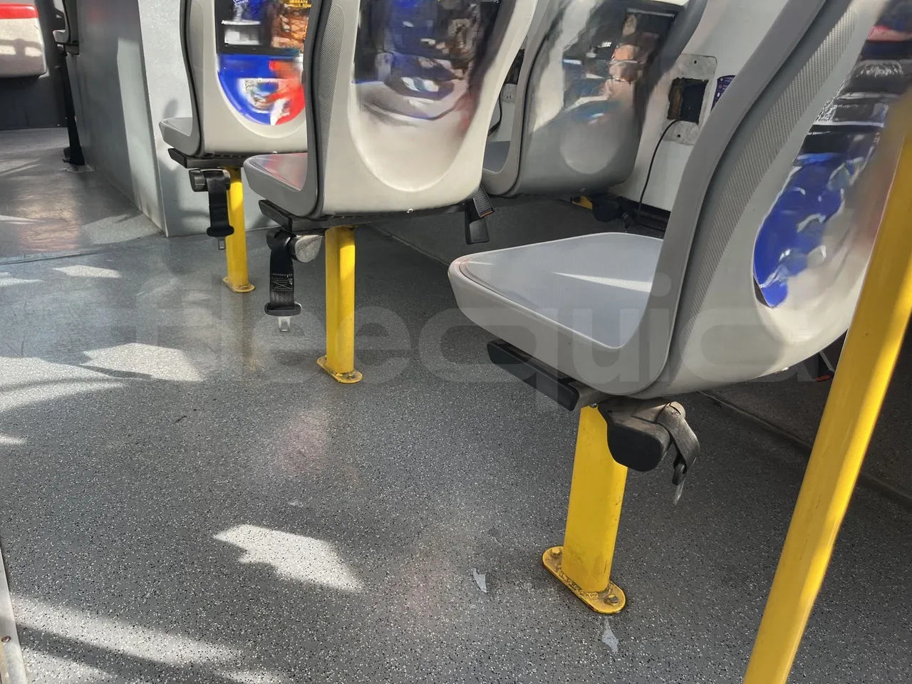 Volvo B9 - Armrest