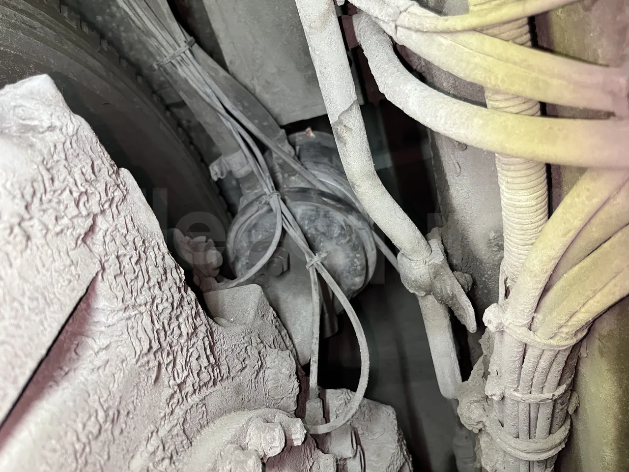 Volvo B9 - Second Axle Caliper Brakes Left Side