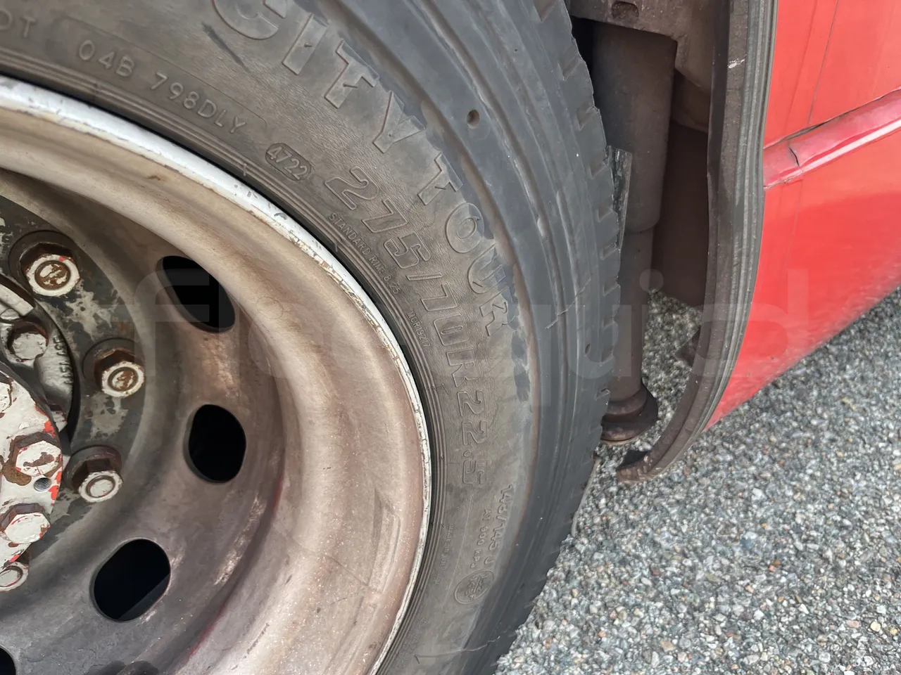 Volvo B9 - Second Axle Left Side: Tyre Size