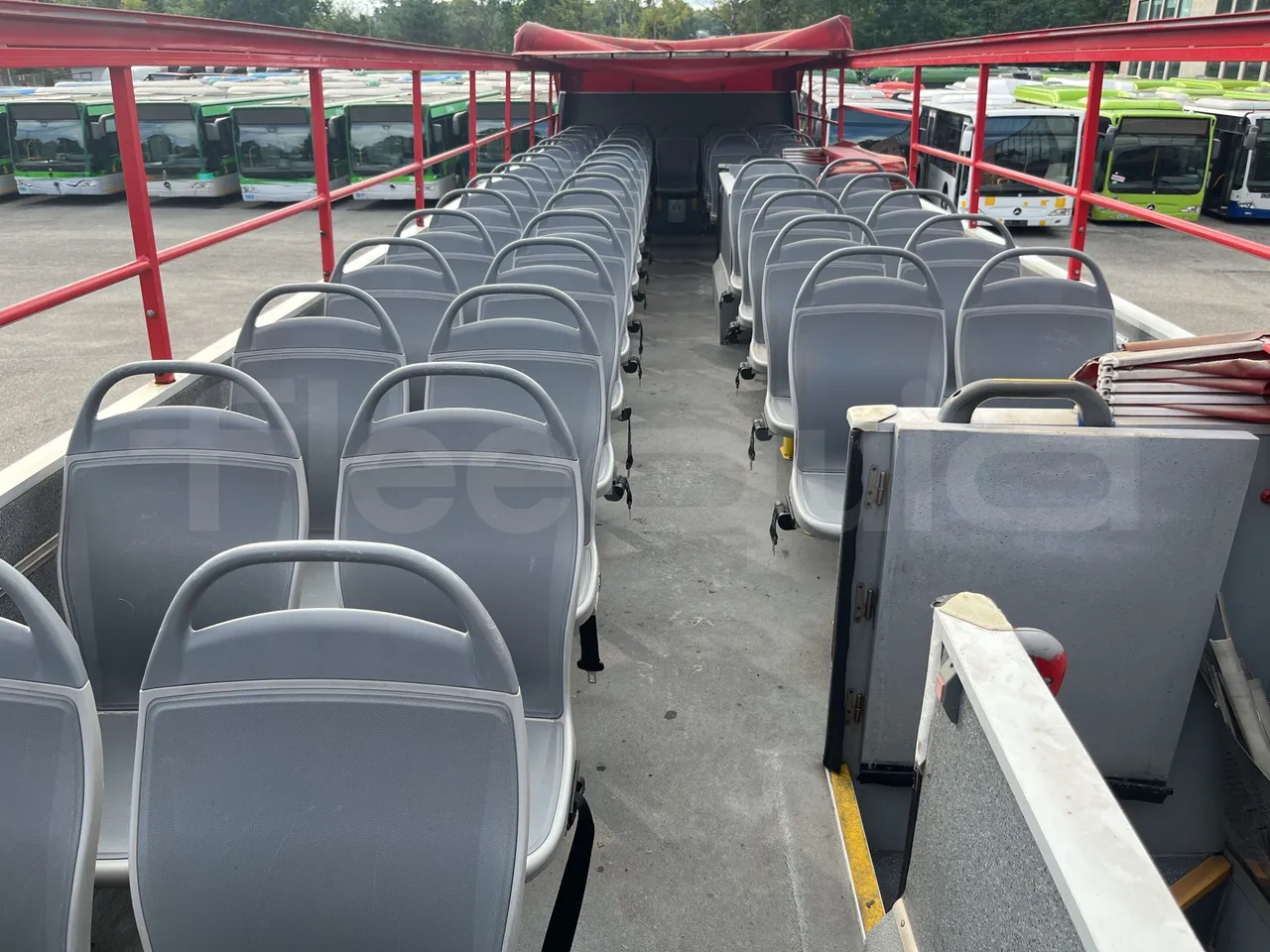 Volvo B9 - Second Floor: Reverse Seats From Windscreen Position