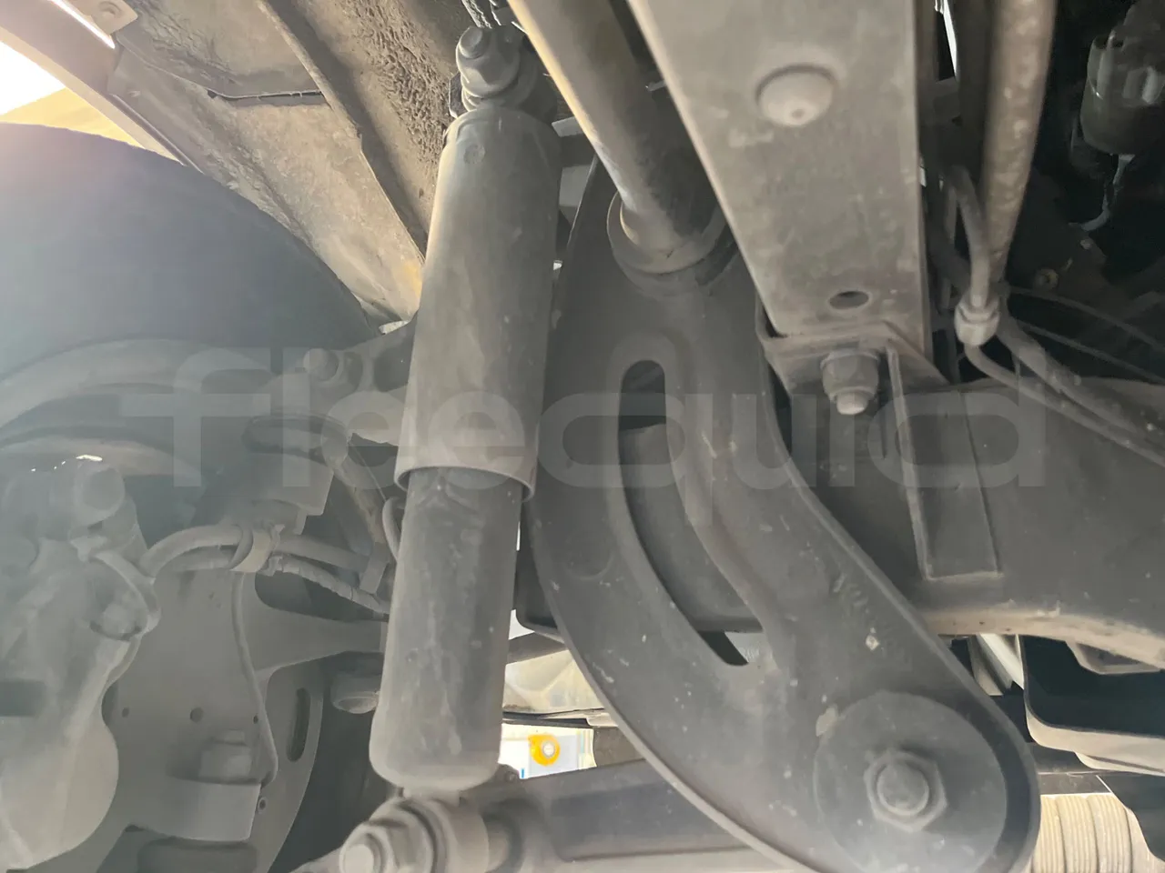 Iveco Daily 50C14N - EUR6 - 100kW - 6,048m - front air springs left