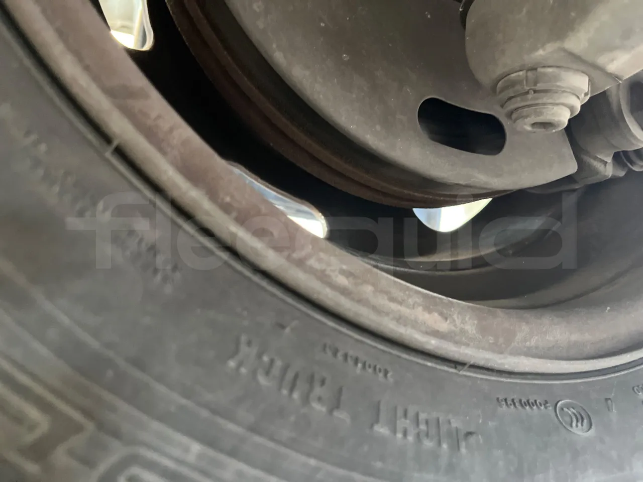 Iveco Daily 50C14N - EUR6 - 100kW - 6,048m - front discs right