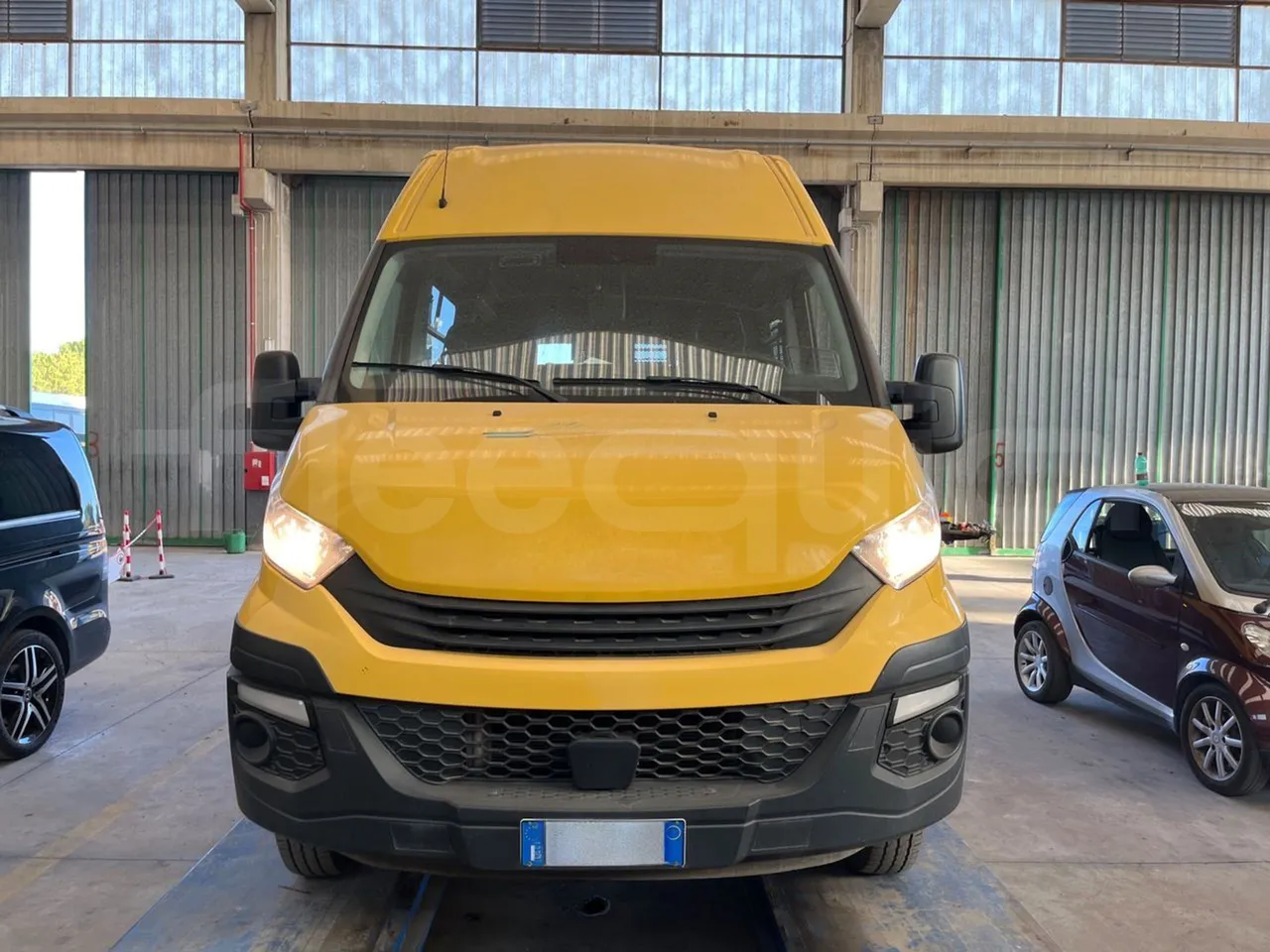 Iveco Daily 50C14N - EUR6 - 100kW - 6,048m - front photo