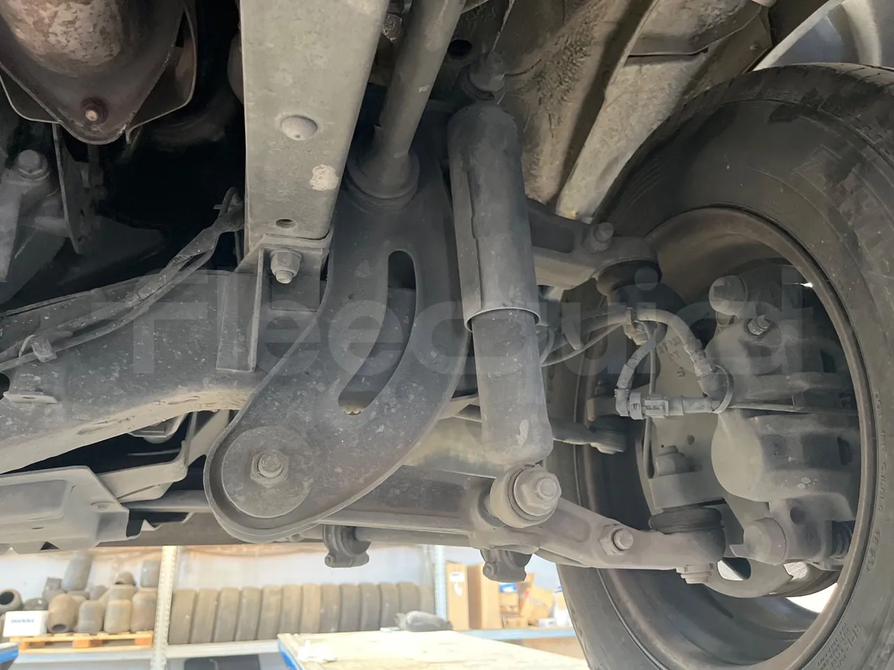 Iveco Daily 50C14N - EUR6 - 100kW - 6,048m - front shock absorbers right
