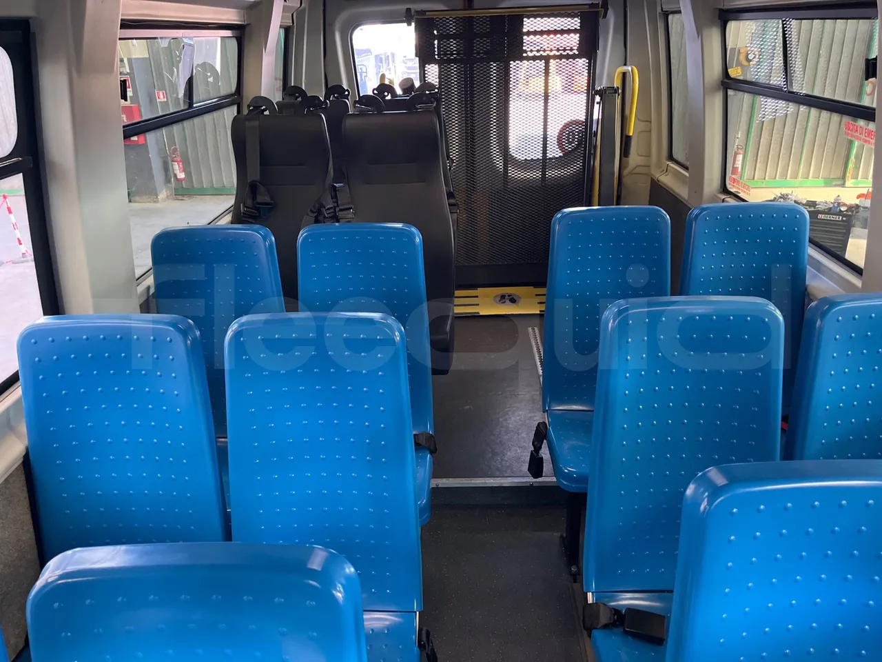 Iveco Daily 50C14N - EUR6 - 100kW - 6,048m - interior reverse seats driver height (mandatory for bus to scrap)
