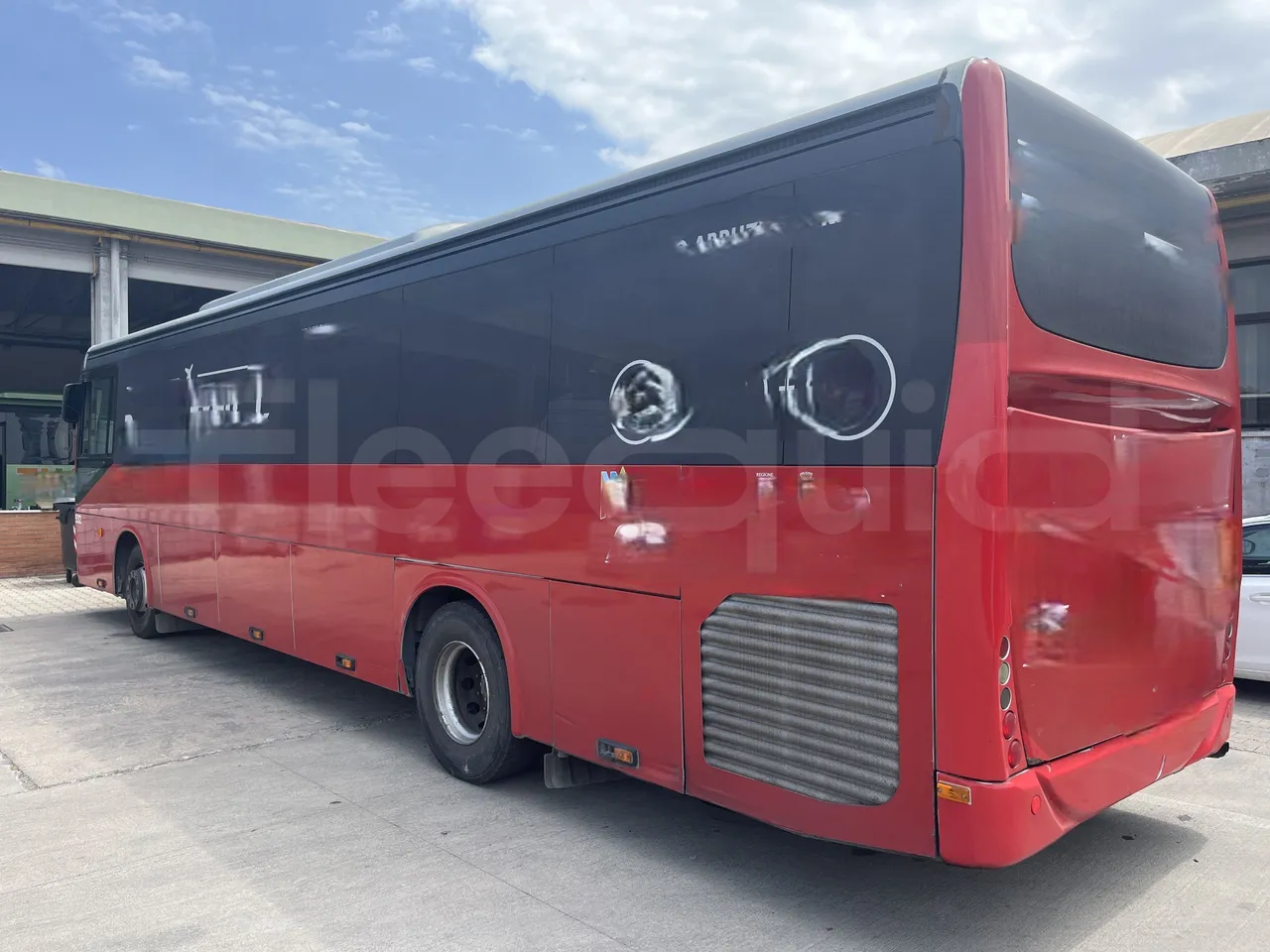 Iveco Arway - 3/4 left rear side