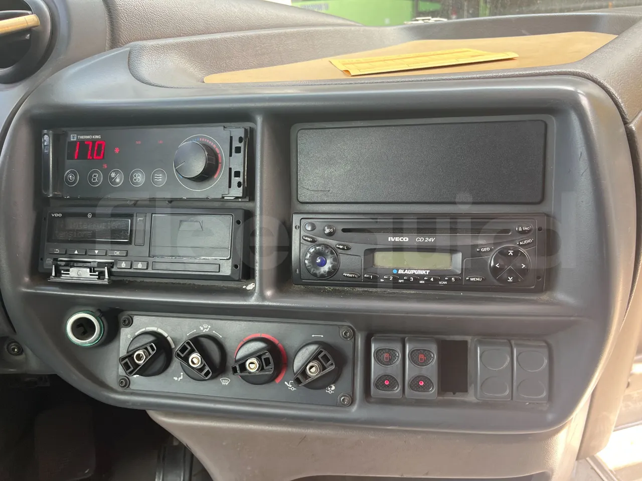 Iveco Arway - radio accessories photo