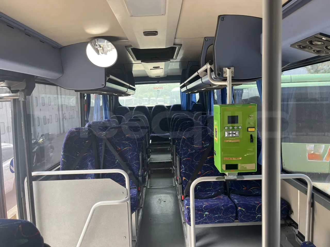 Iveco Arway - handrails photo