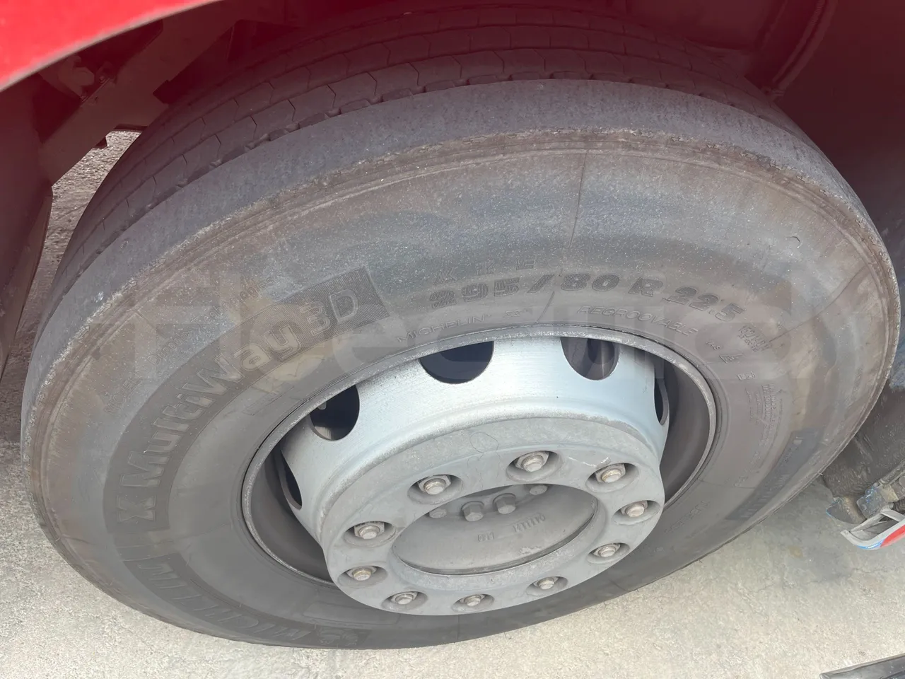 Iveco Arway - Second Axle Left Side: Tyre Size
