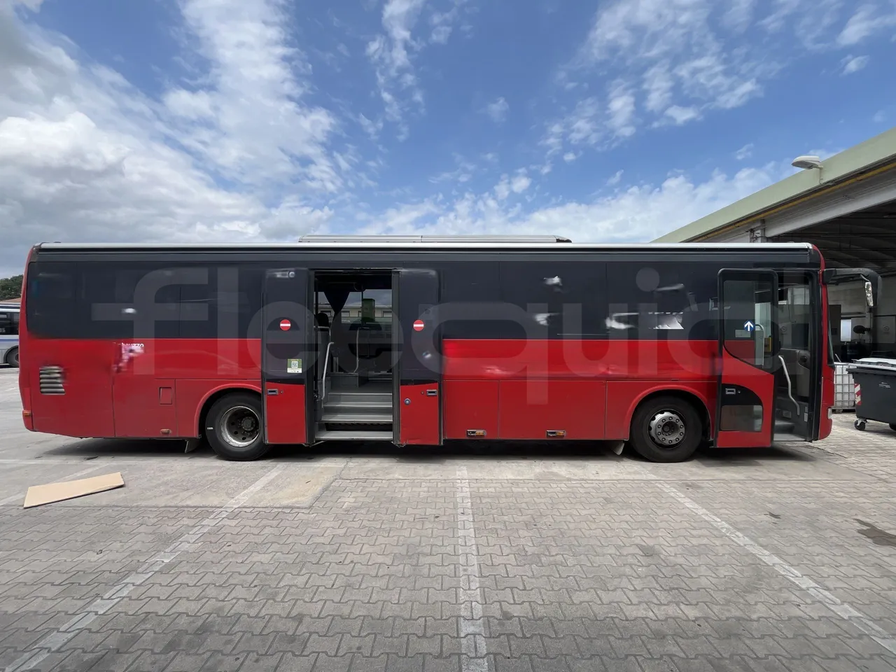 Iveco Arway - right side doors open