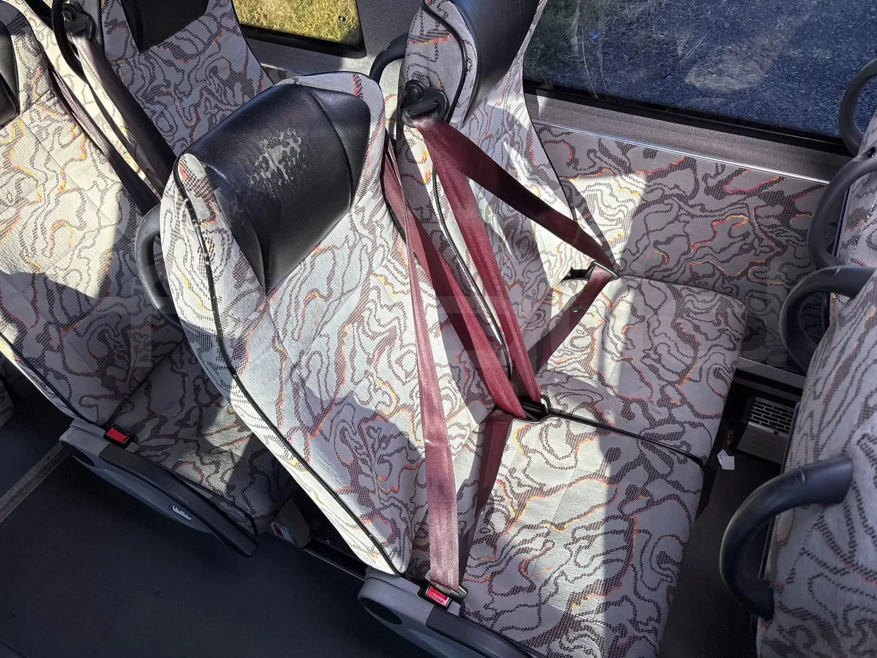 Iveco Daily 50C15V-EURO5-107kW-7.012m - central seat safety belt