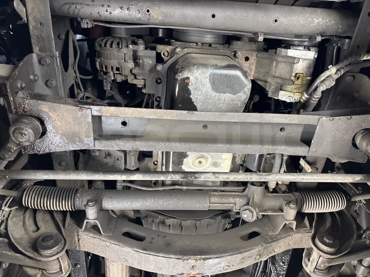 Iveco Daily 50C15V-EURO5-107kW-7.012m - engine without protection