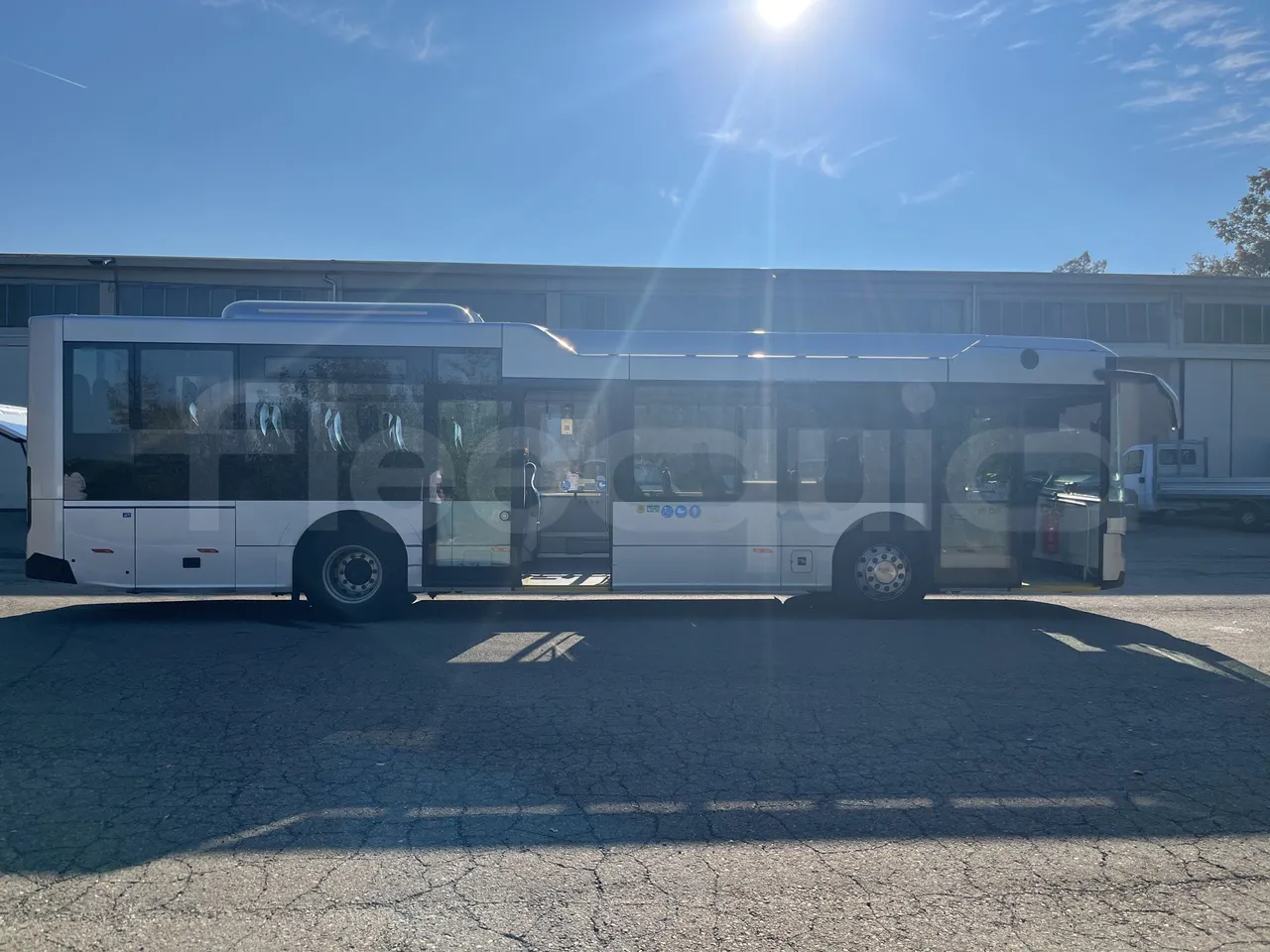 Scania Citywide - Right Side Doors Open